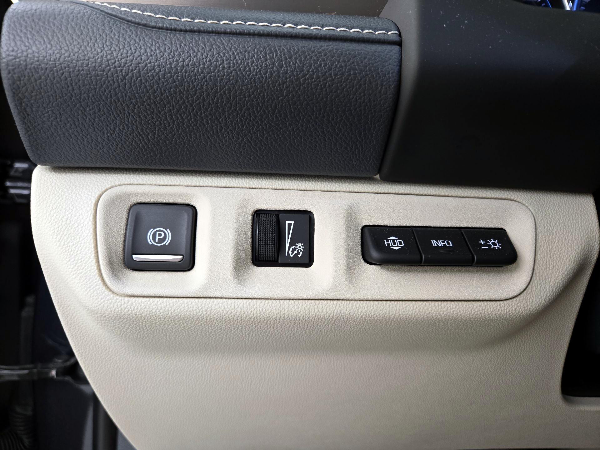 Thumbnail: 2021 GMC Acadia - 13