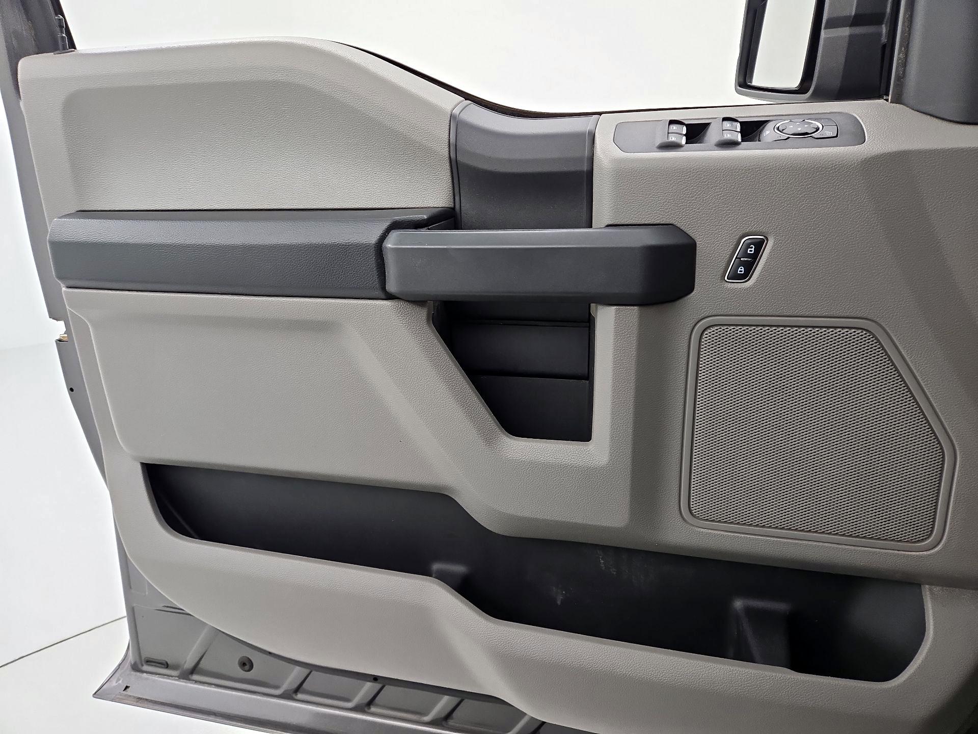 Thumbnail: 2015 Ford F-150 - 12