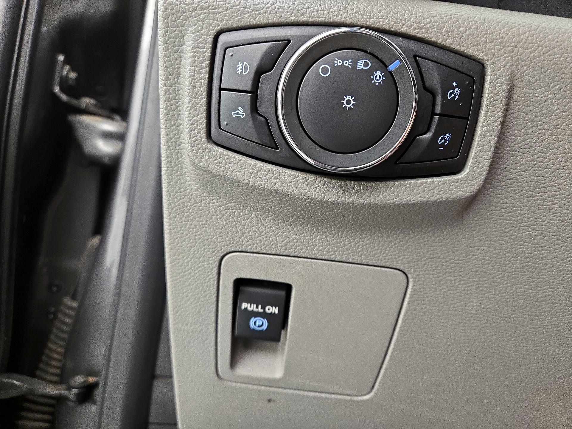 Thumbnail: 2015 Ford F-150 - 13