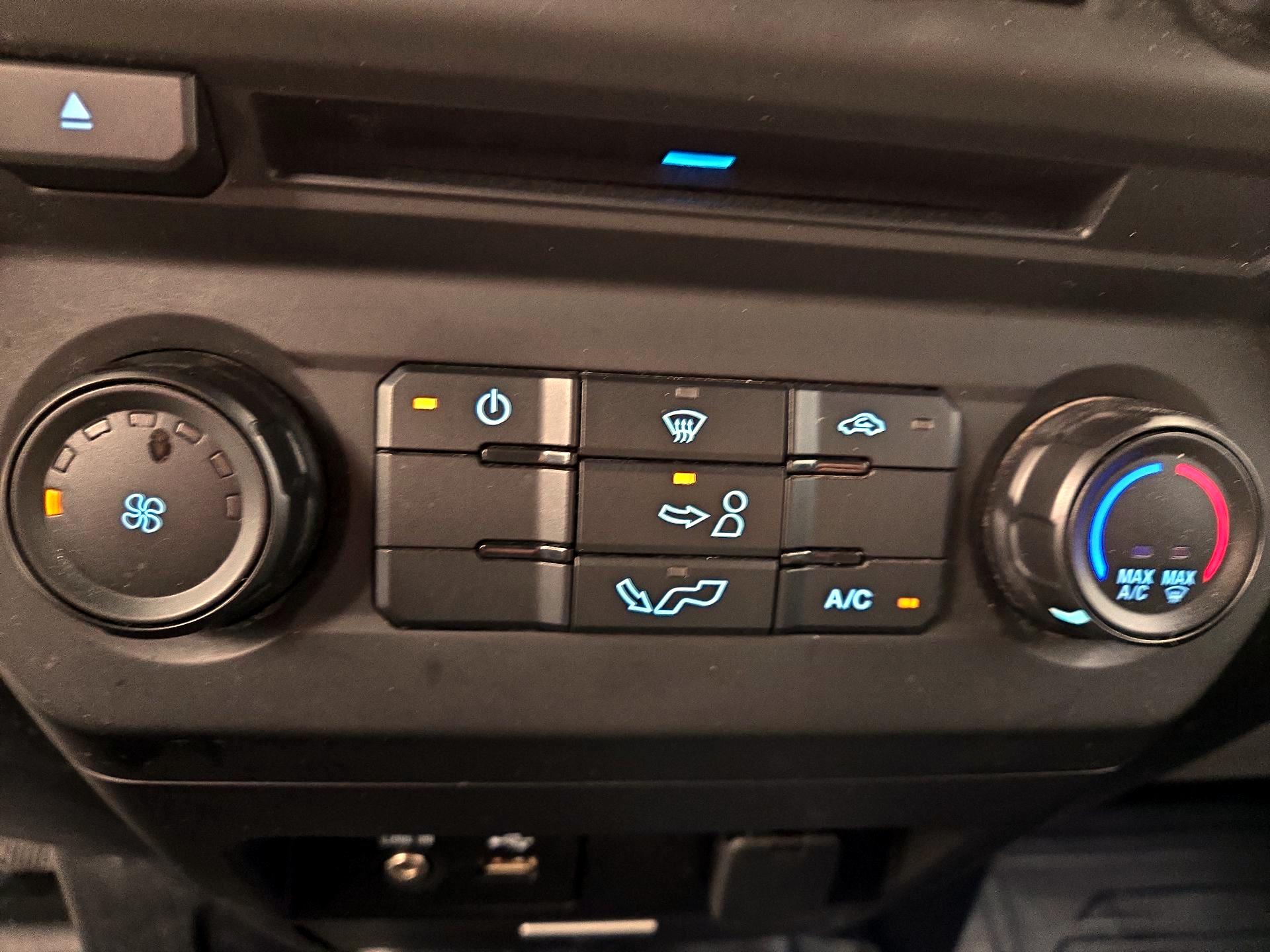 Thumbnail: 2015 Ford F-150 - 15