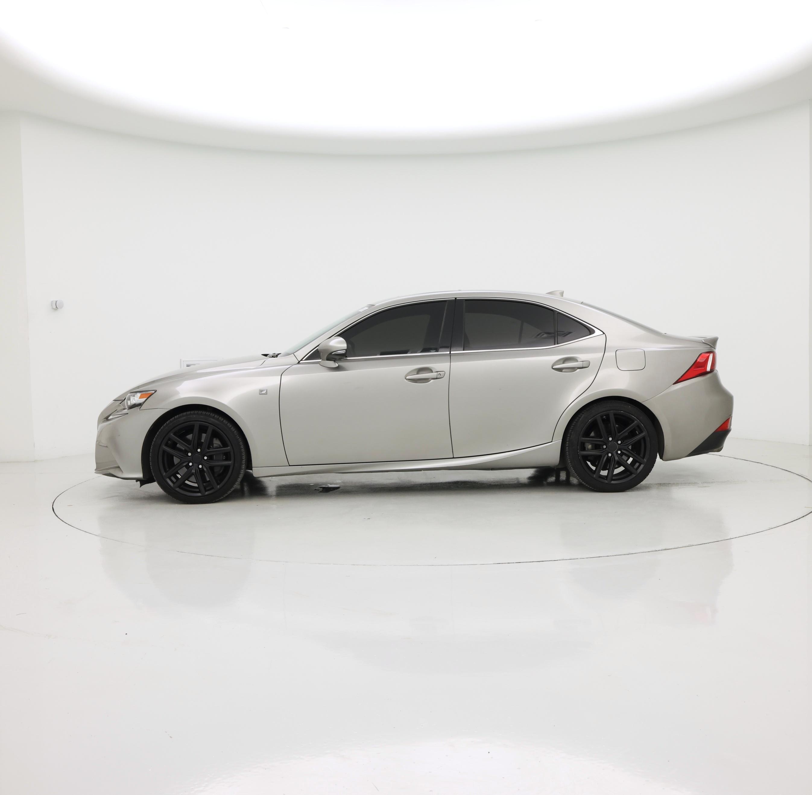 Thumbnail: 2016 Lexus IS - 3