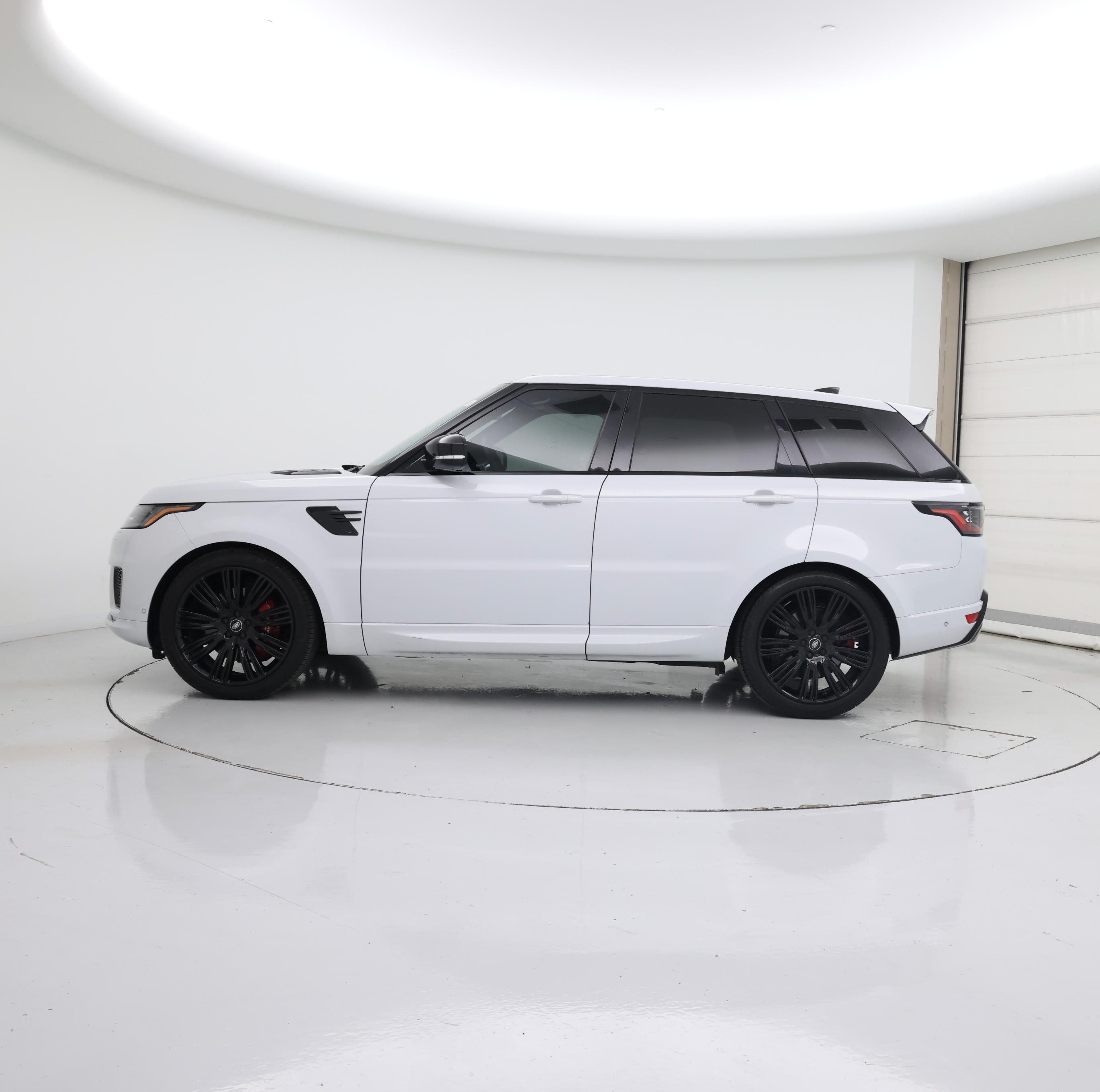 Thumbnail: 2022 Land Rover Range Rover Sport - 3