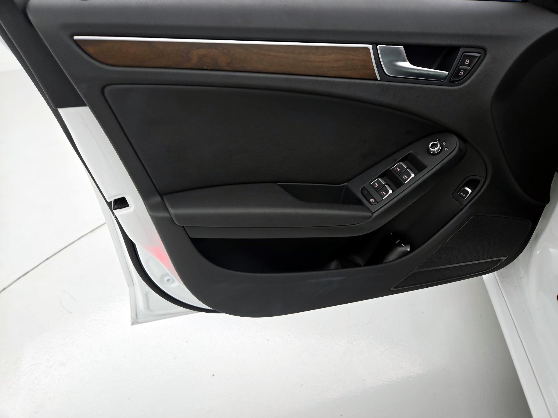 Thumbnail: 2016 Audi A4 - 12