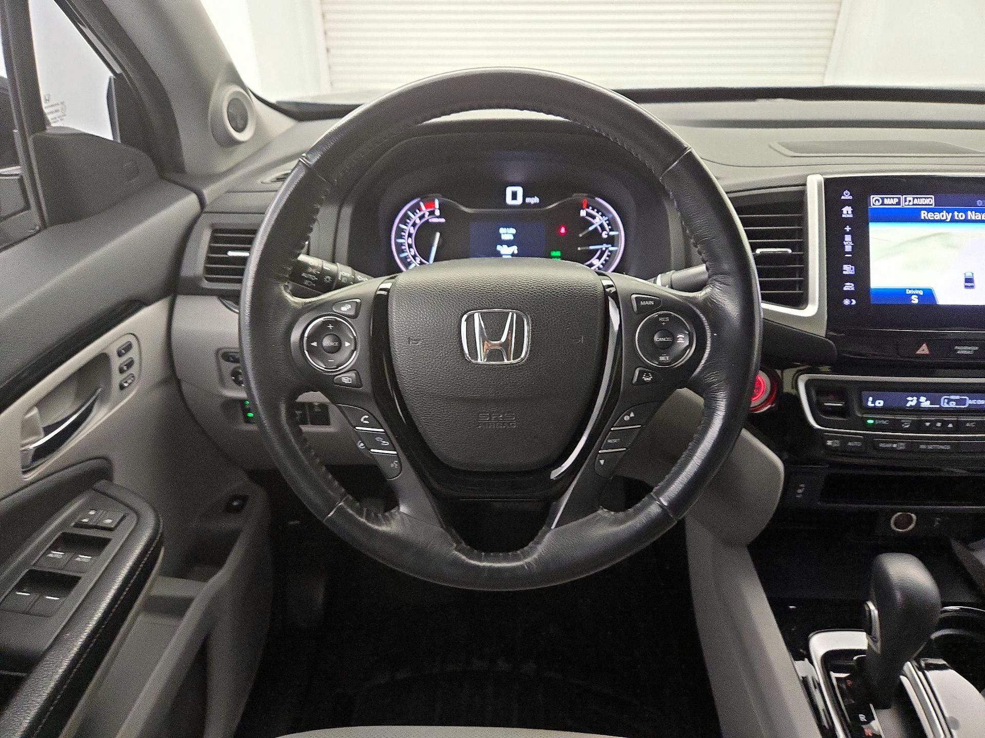 Thumbnail: 2017 Honda Ridgeline - 10