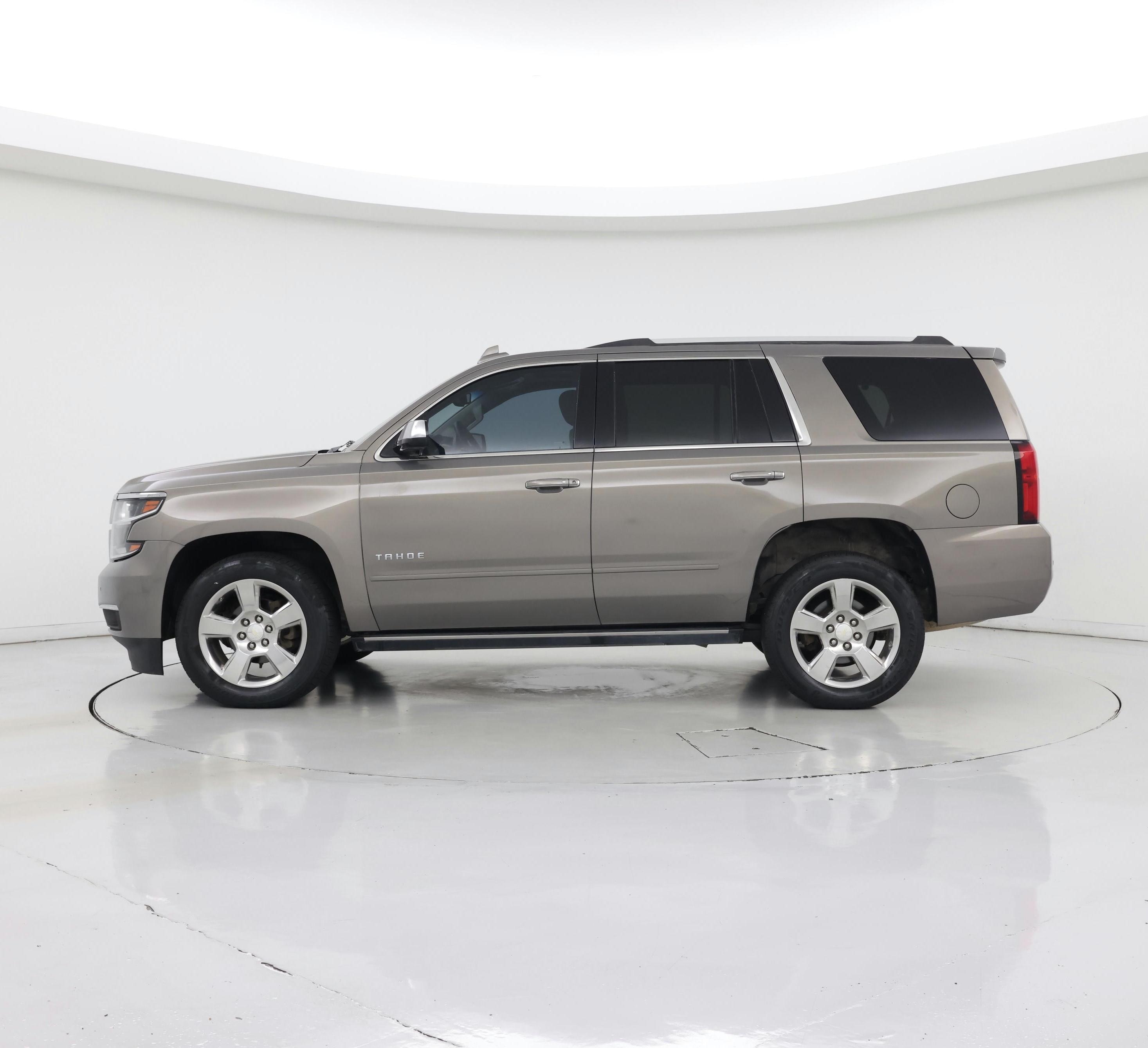 Thumbnail: 2017 Chevrolet Tahoe - 3