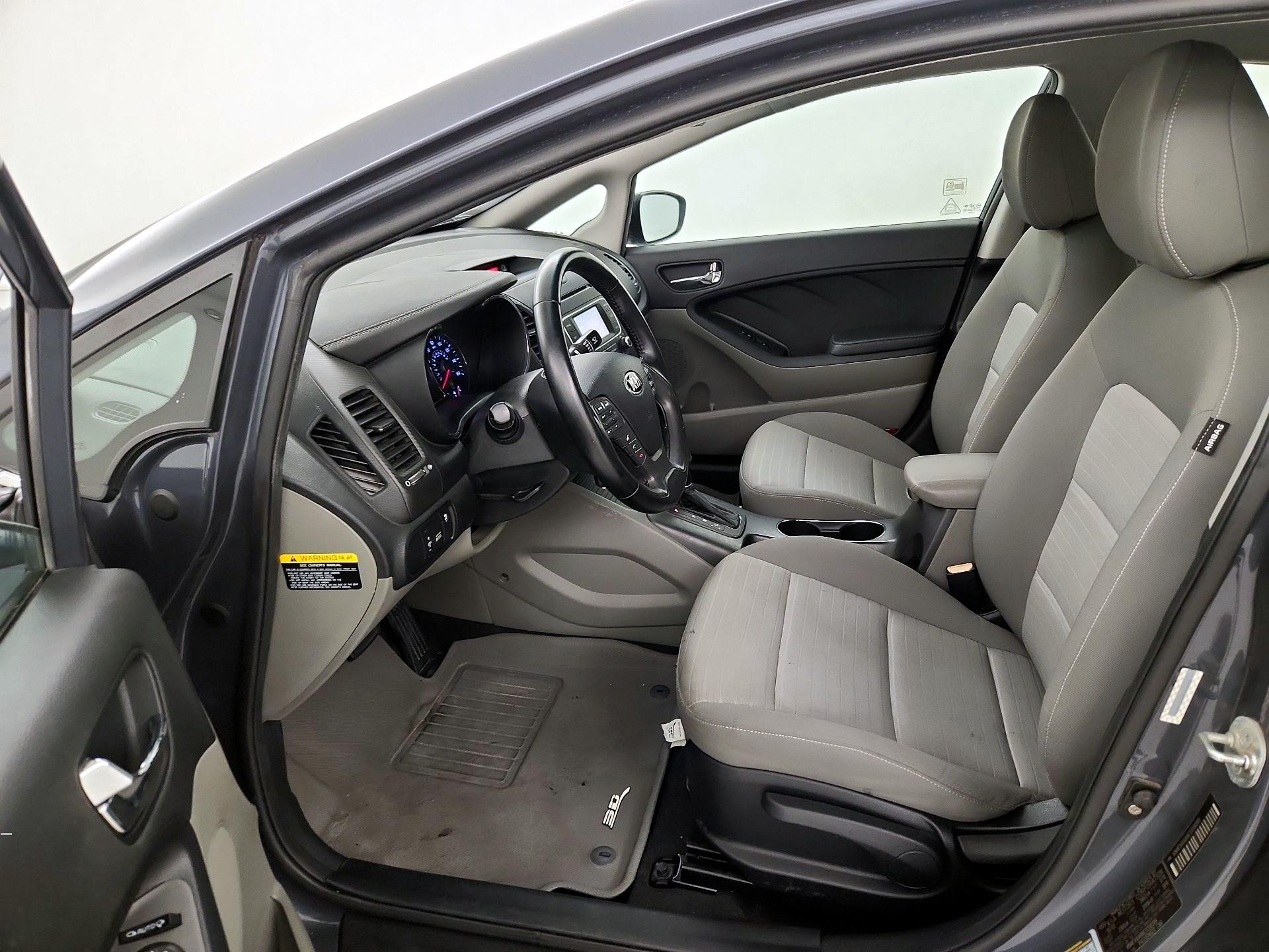 Thumbnail: 2014 Kia Forte - 11