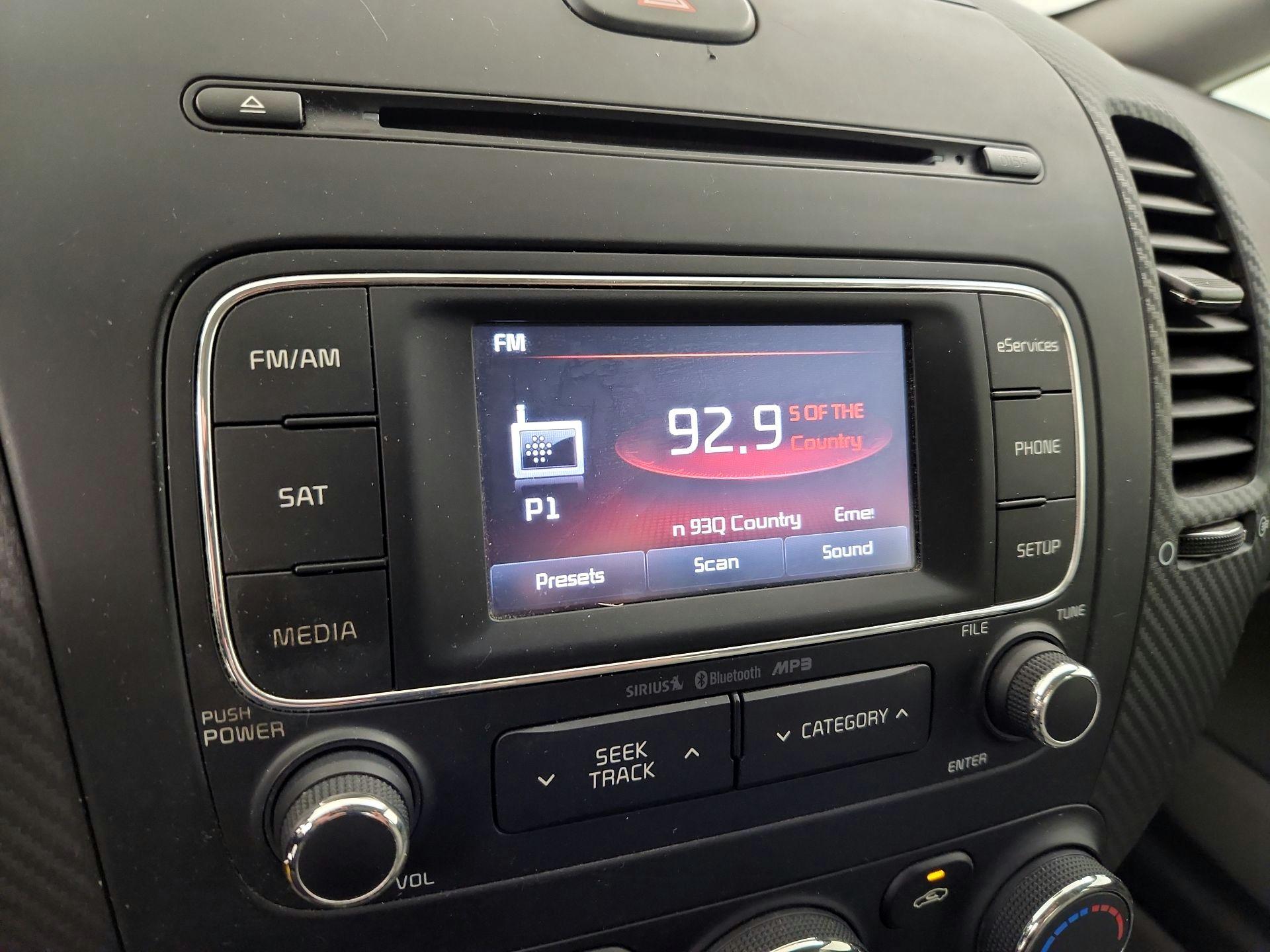 Thumbnail: 2014 Kia Forte - 15