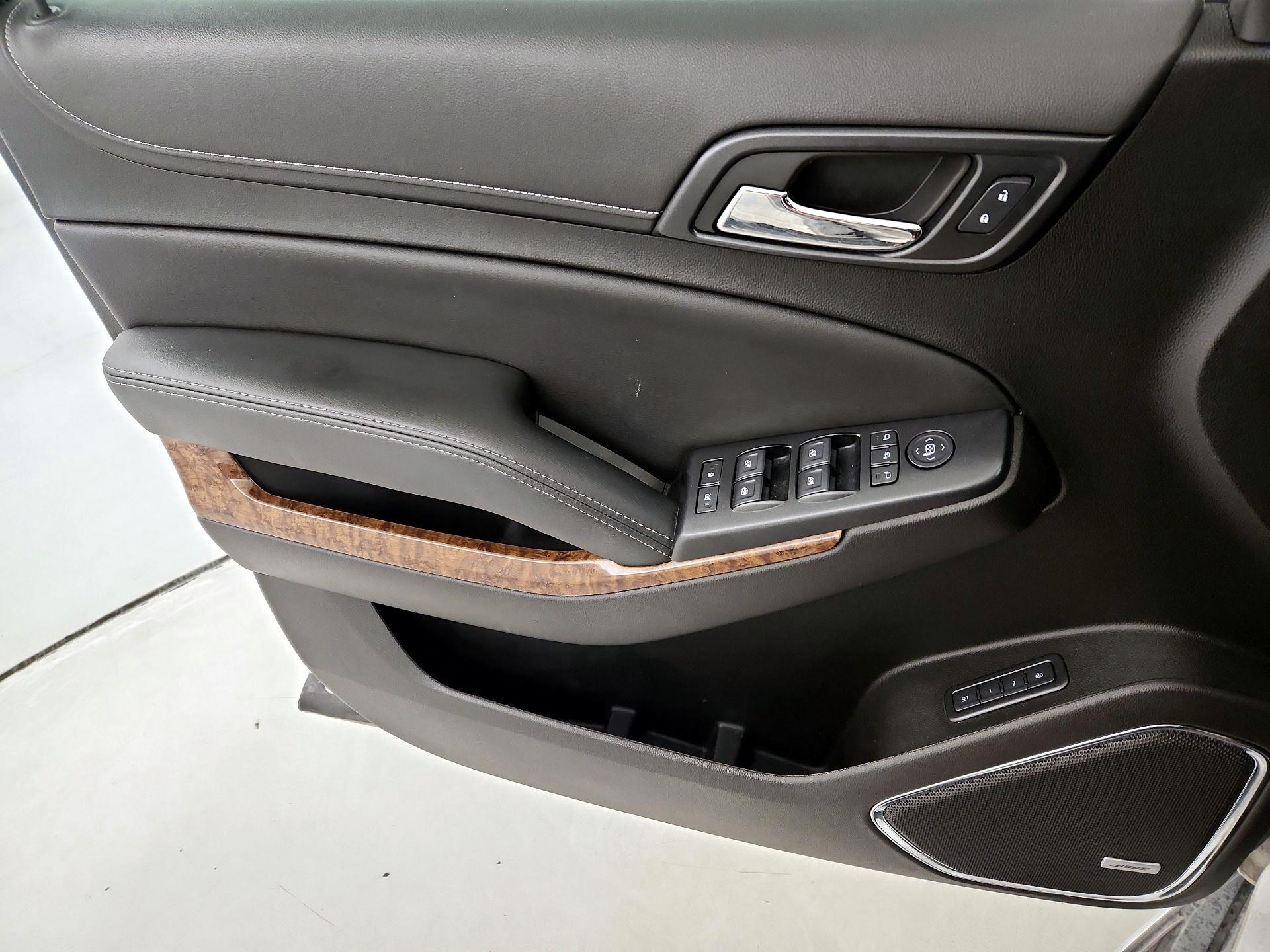 Thumbnail: 2019 Chevrolet Tahoe - 12