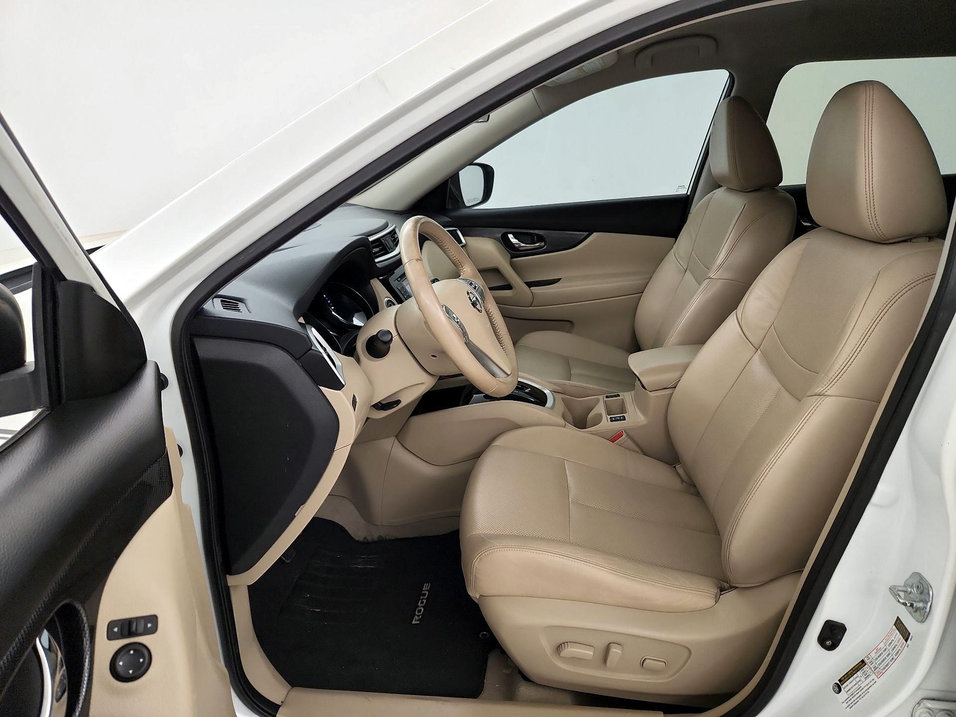 Thumbnail: 2015 Nissan Rogue - 11