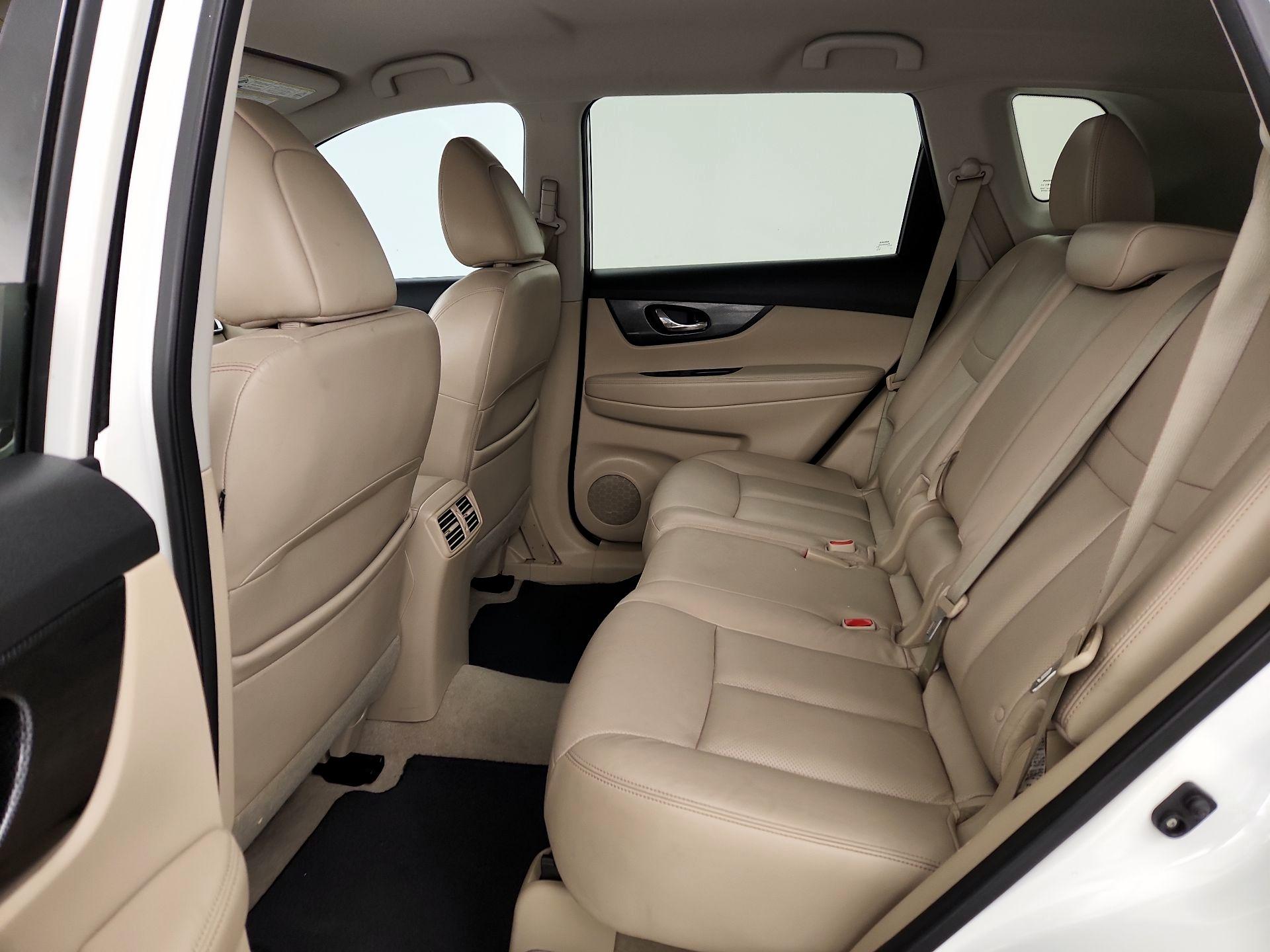 Thumbnail: 2015 Nissan Rogue - 20