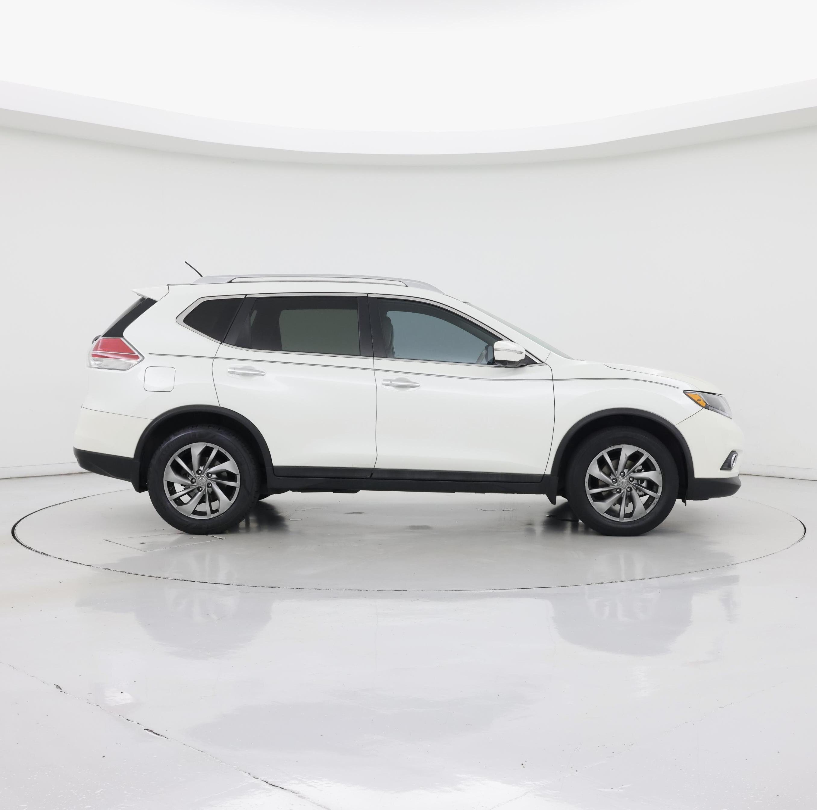 Thumbnail: 2015 Nissan Rogue - 7