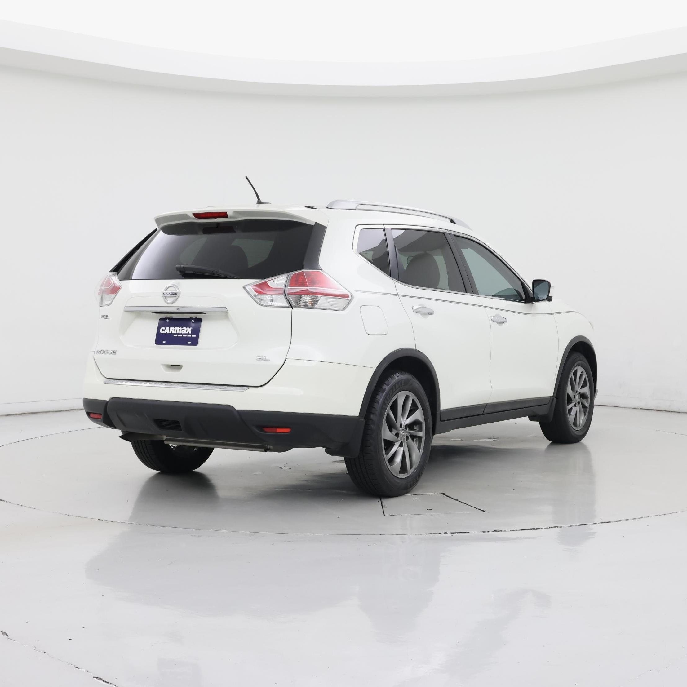 Thumbnail: 2015 Nissan Rogue - 8