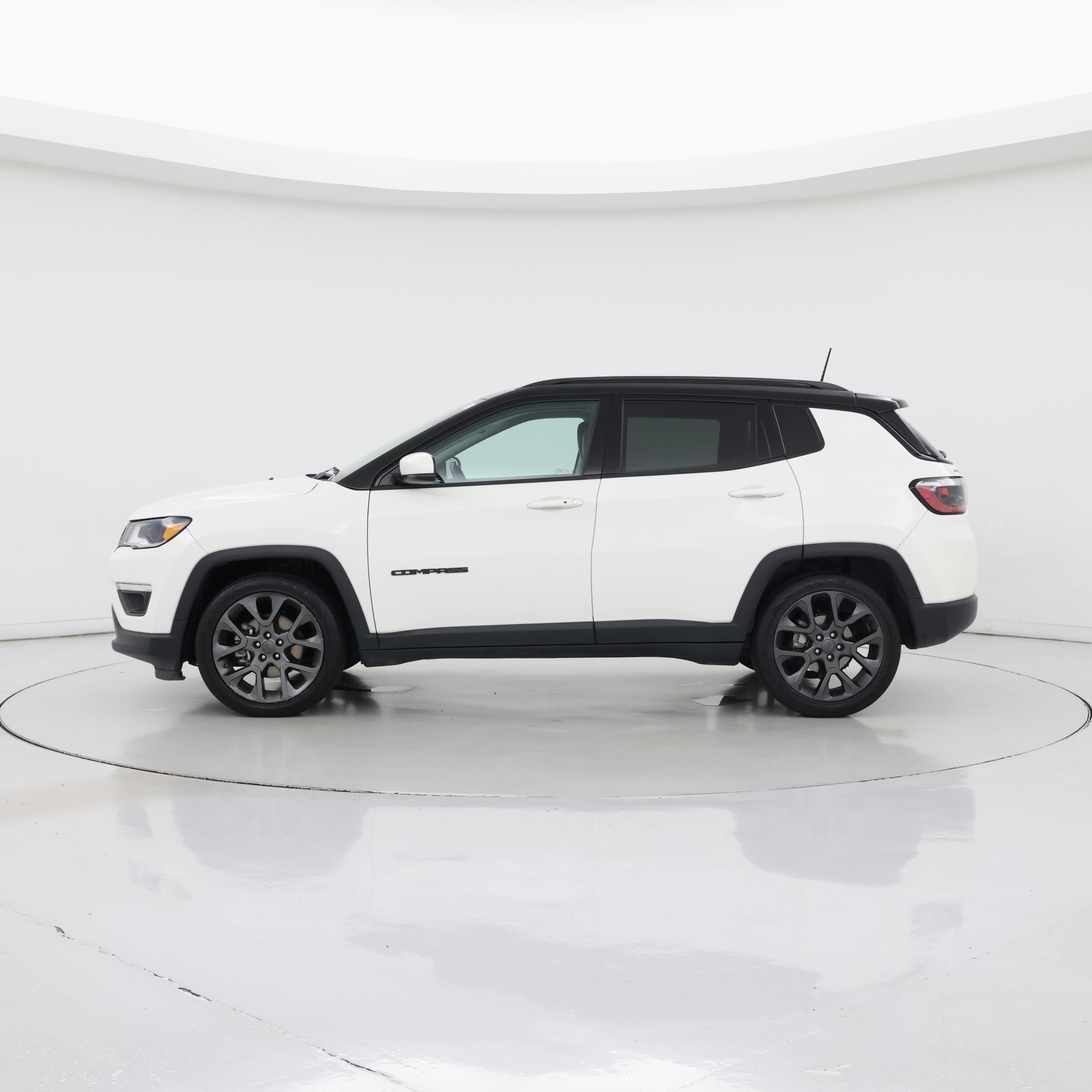 Thumbnail: 2019 Jeep Compass - 3