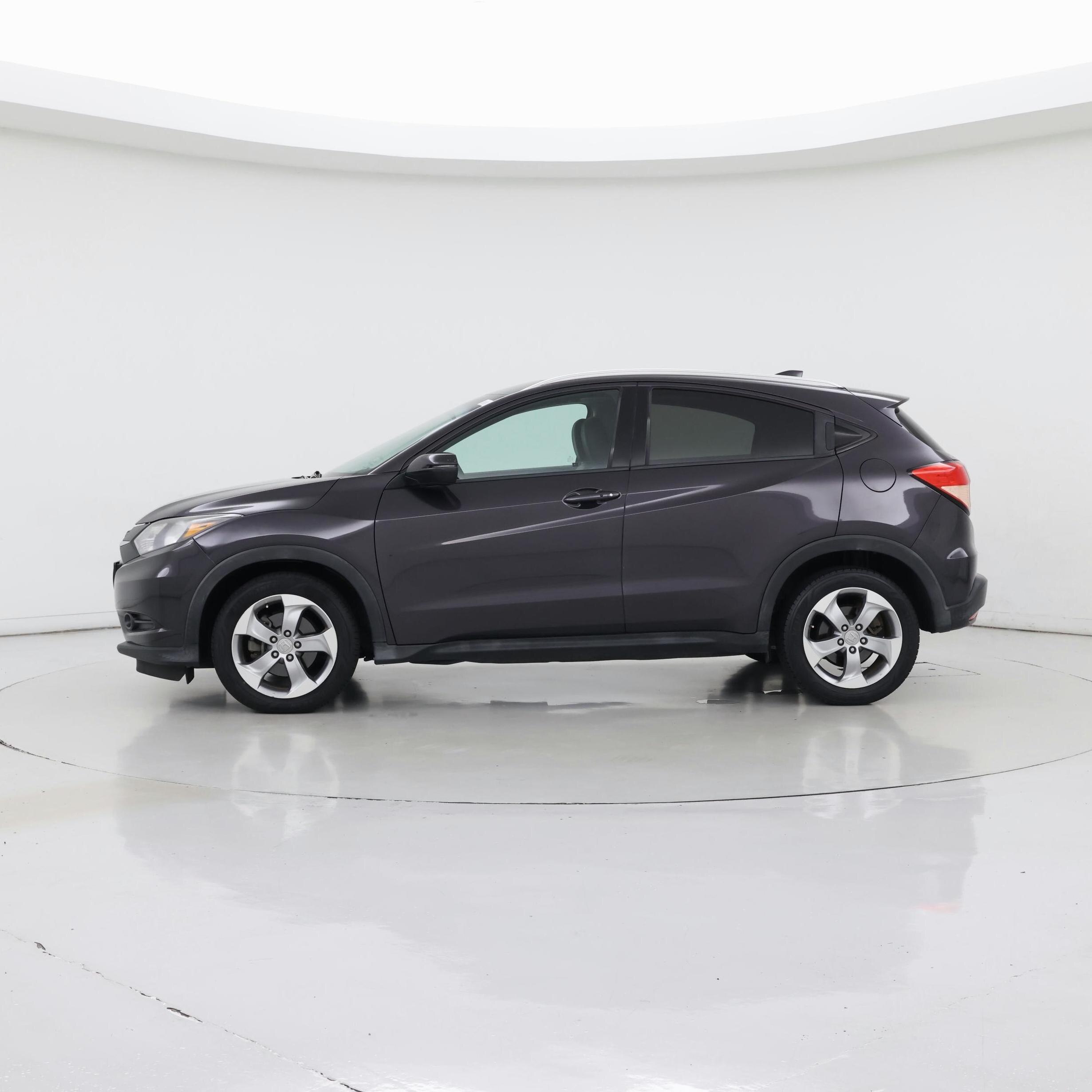 Thumbnail: 2017 Honda HR-V - 3