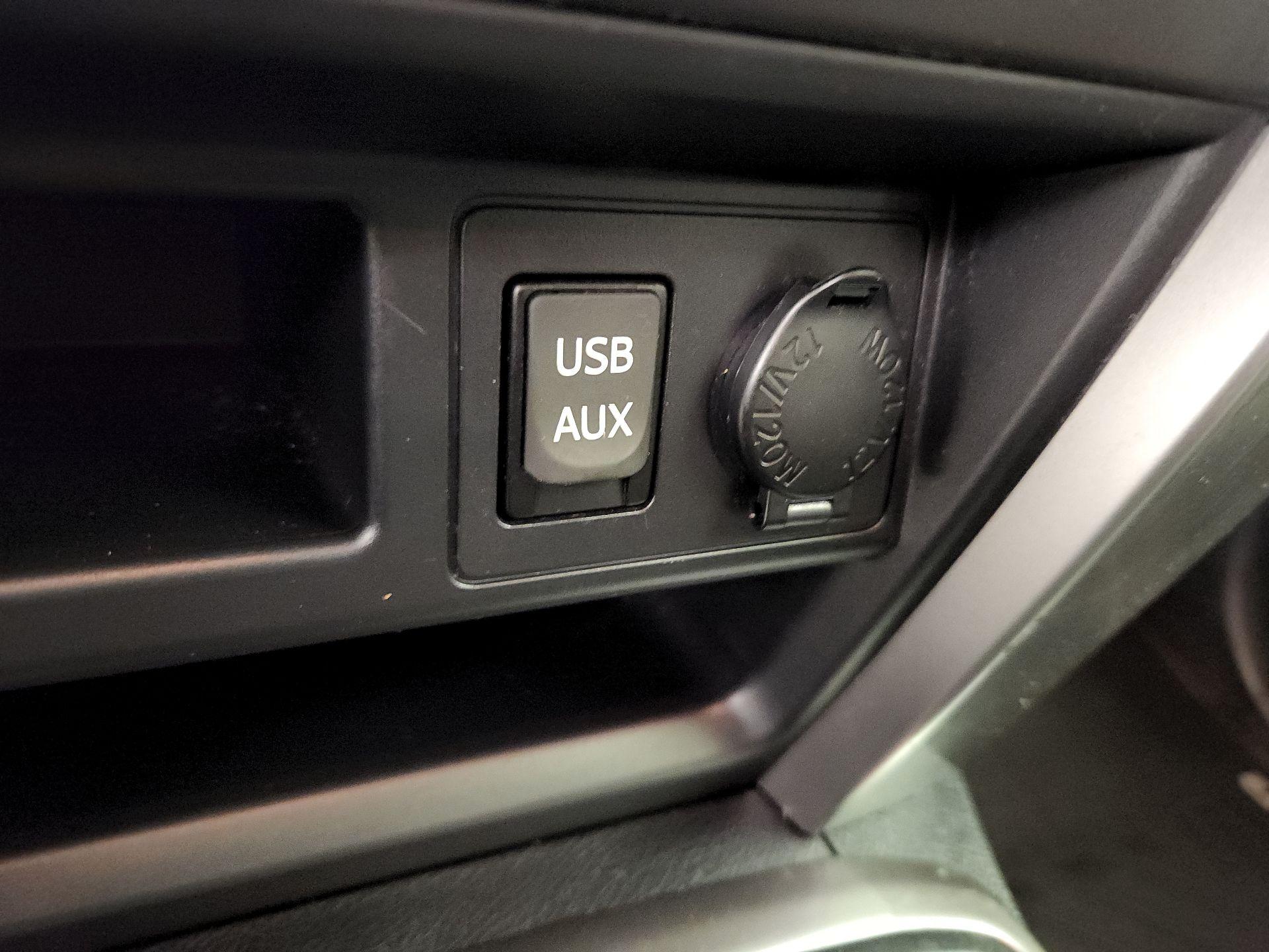 Thumbnail: 2016 Toyota 4Runner - 19
