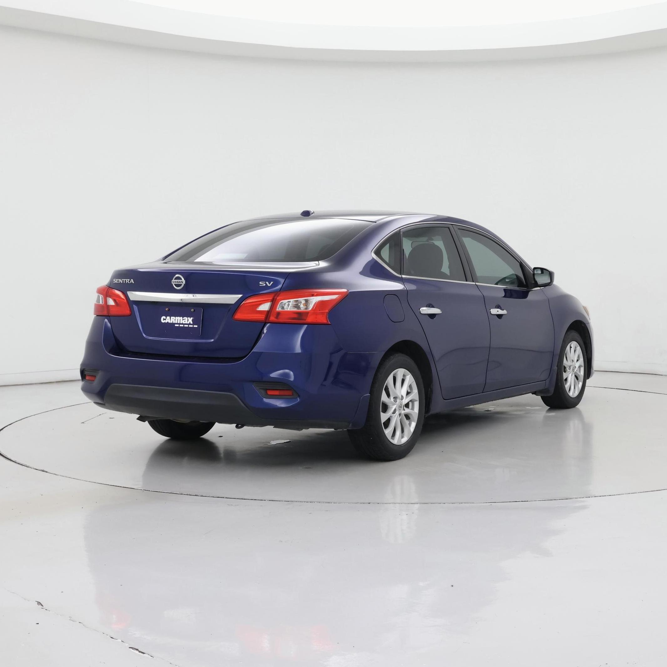 Thumbnail: 2017 Nissan Sentra - 8