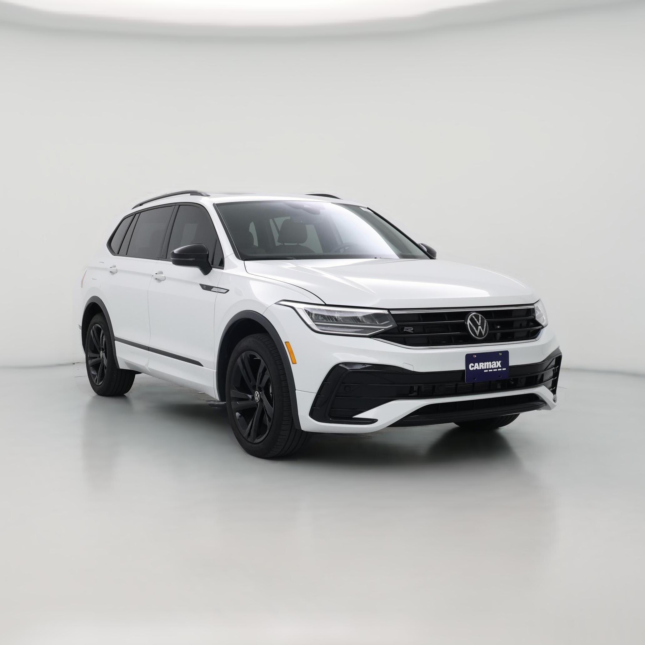 Thumbnail: 2023 Volkswagen Tiguan - 1