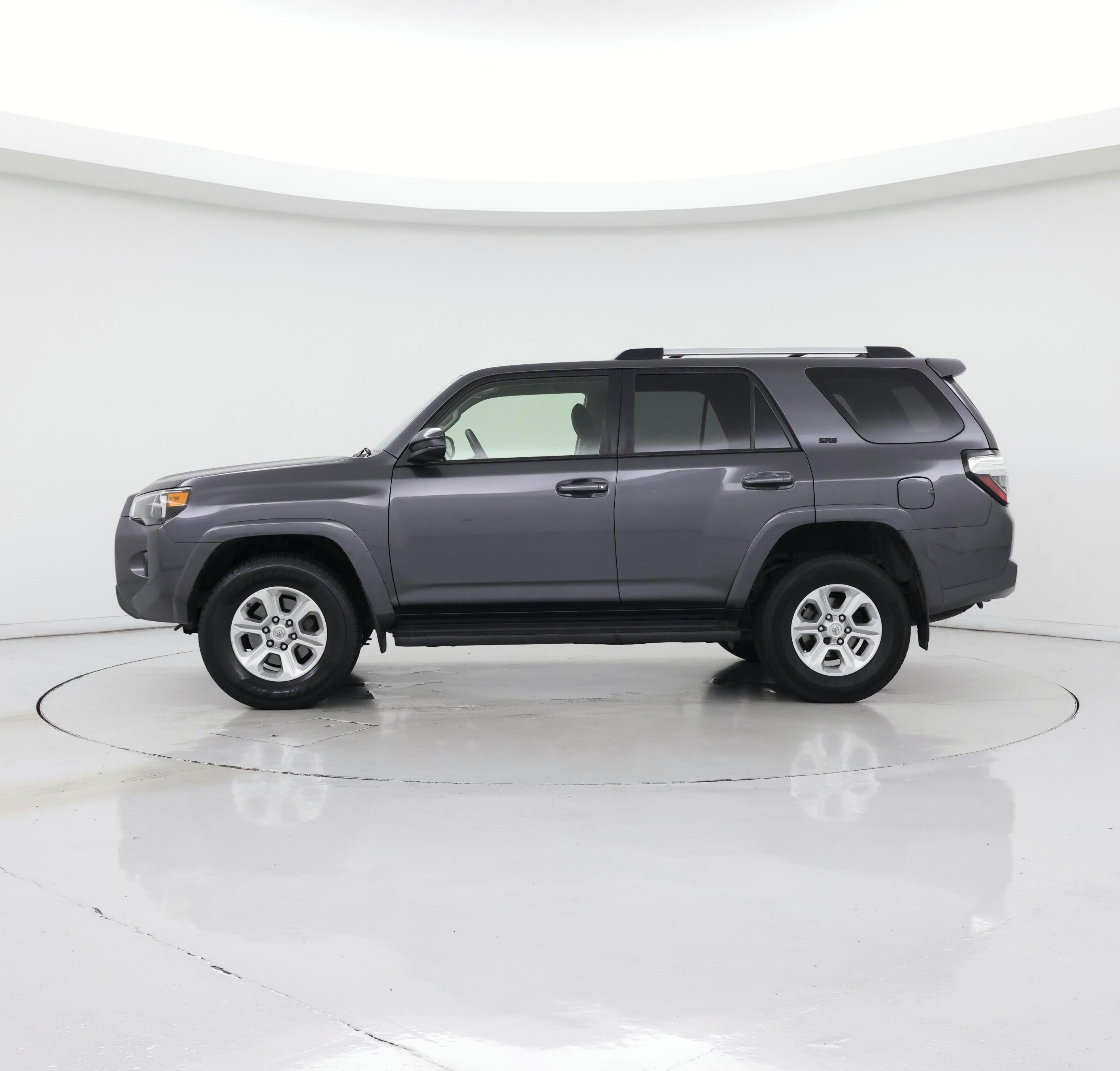 Thumbnail: 2021 Toyota 4Runner - 3