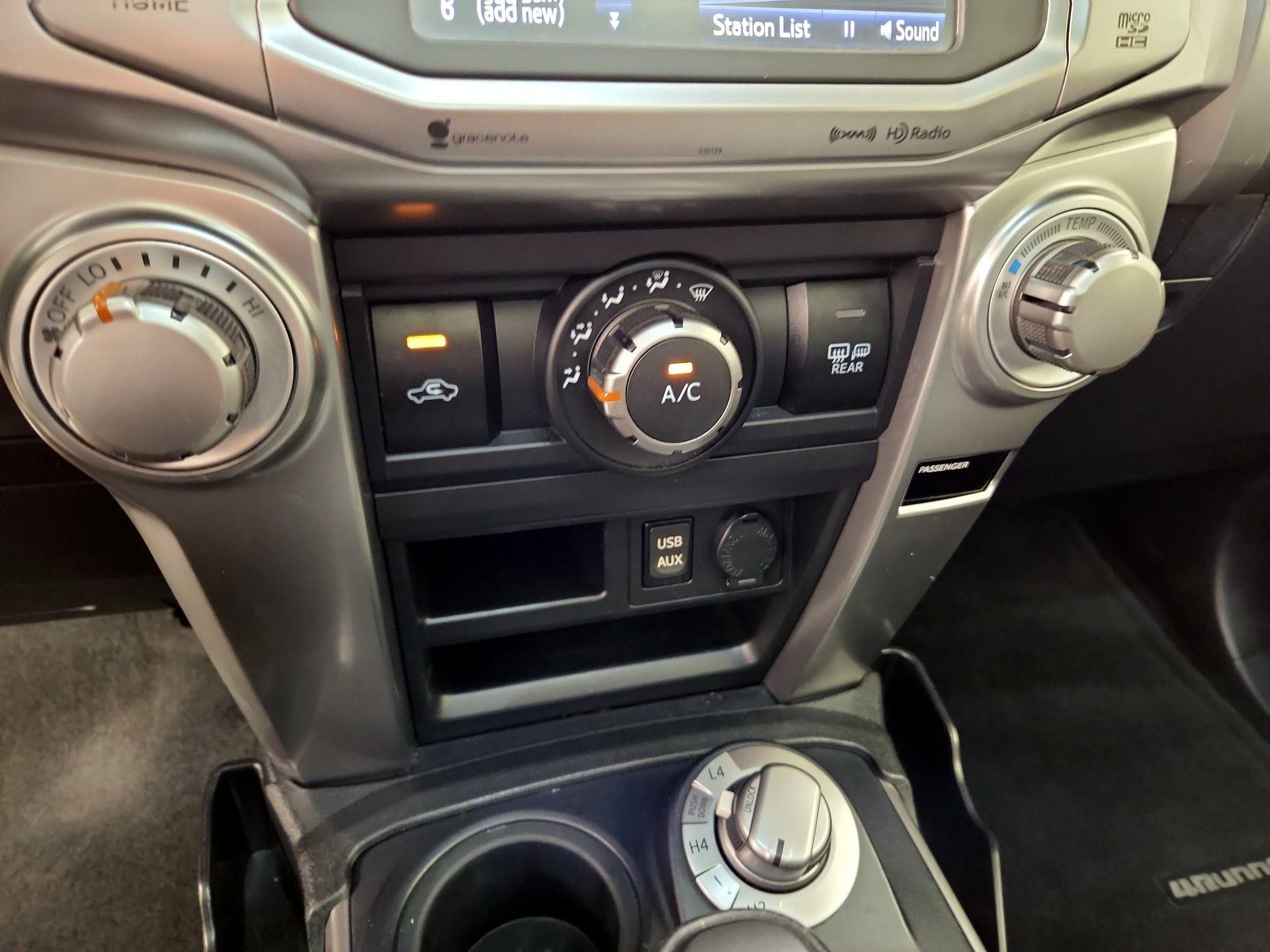 Thumbnail: 2018 Toyota 4Runner - 16