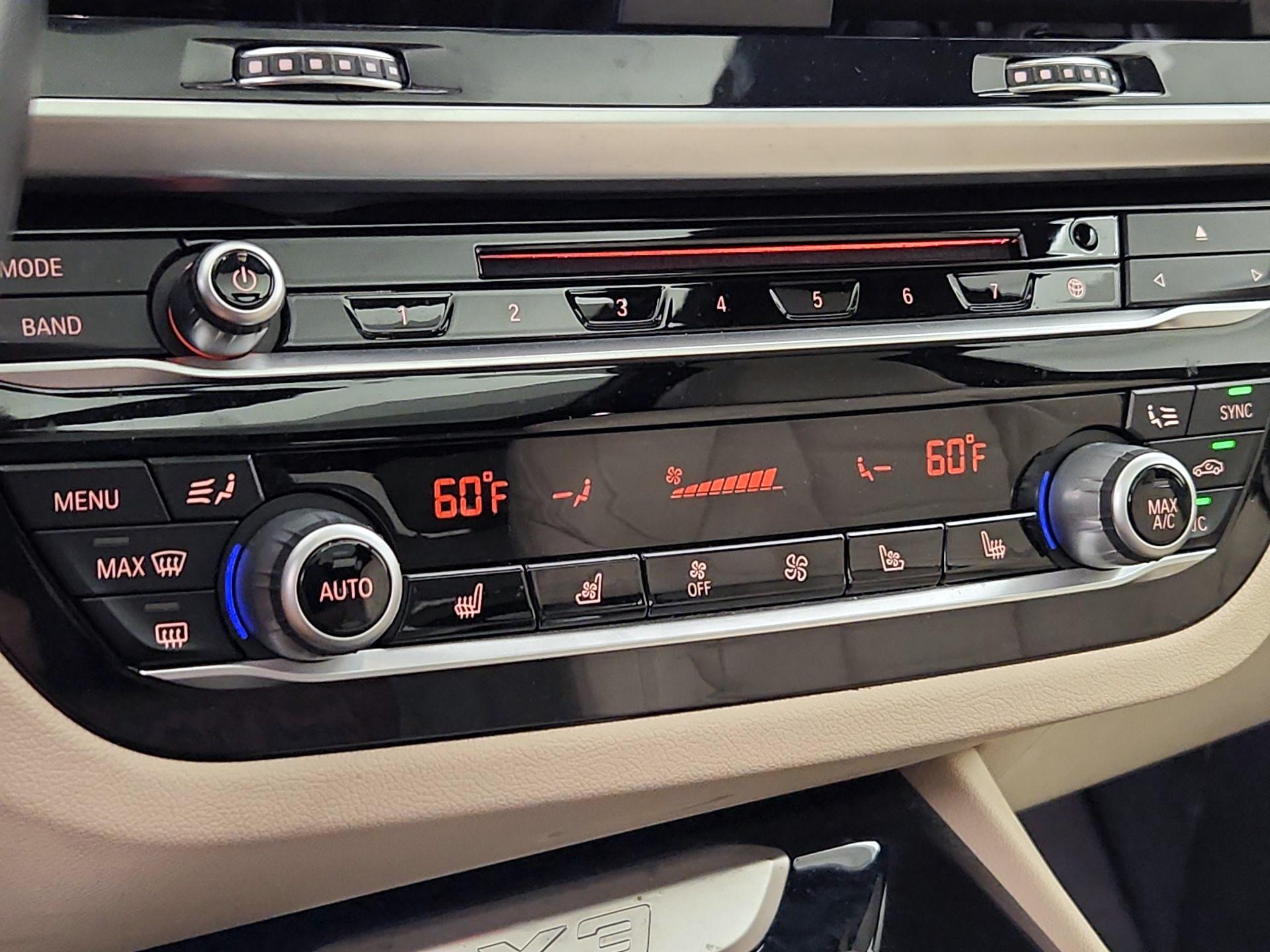 Thumbnail: 2019 BMW X3 - 17