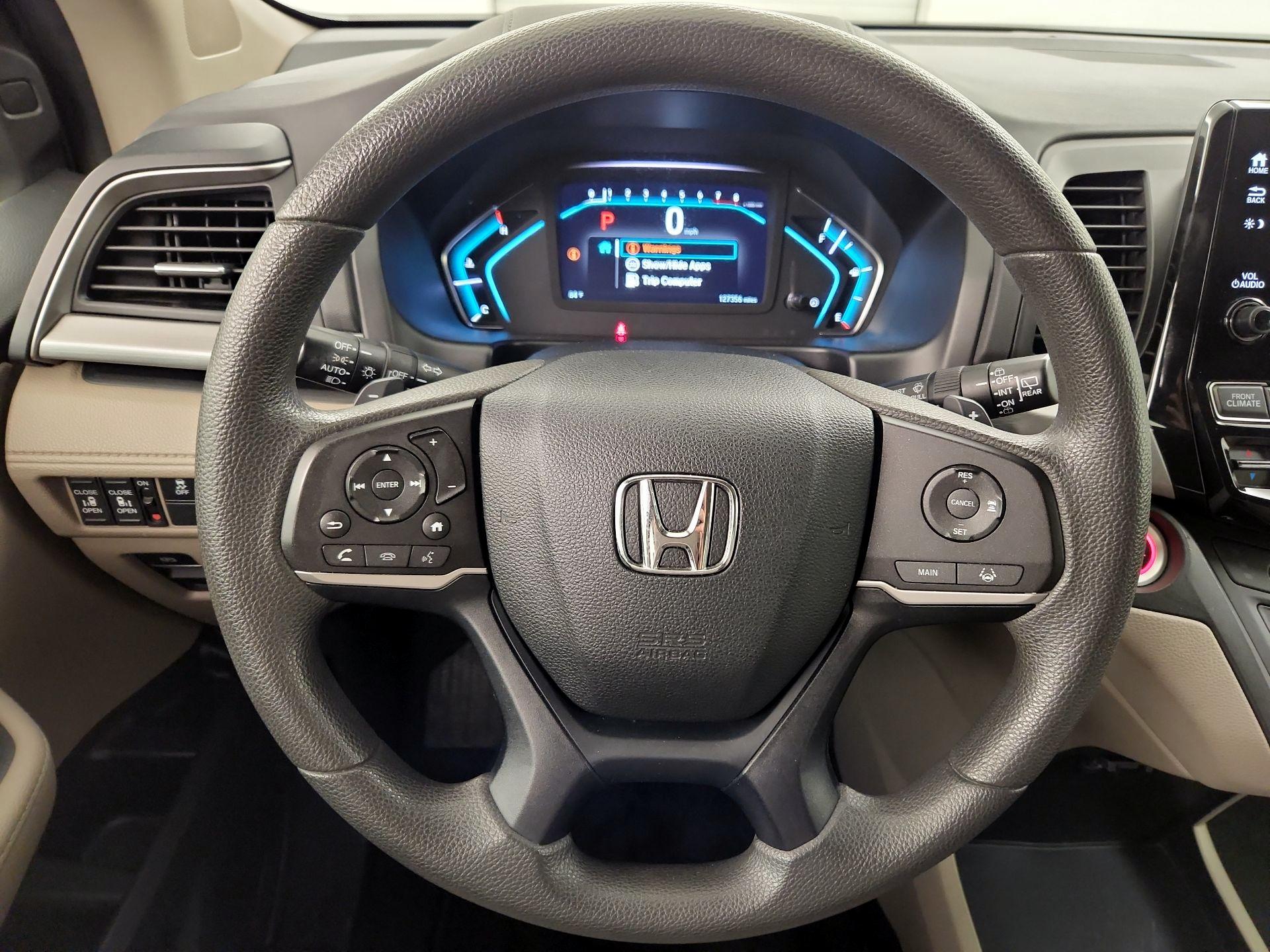Thumbnail: 2018 Honda Odyssey - 10