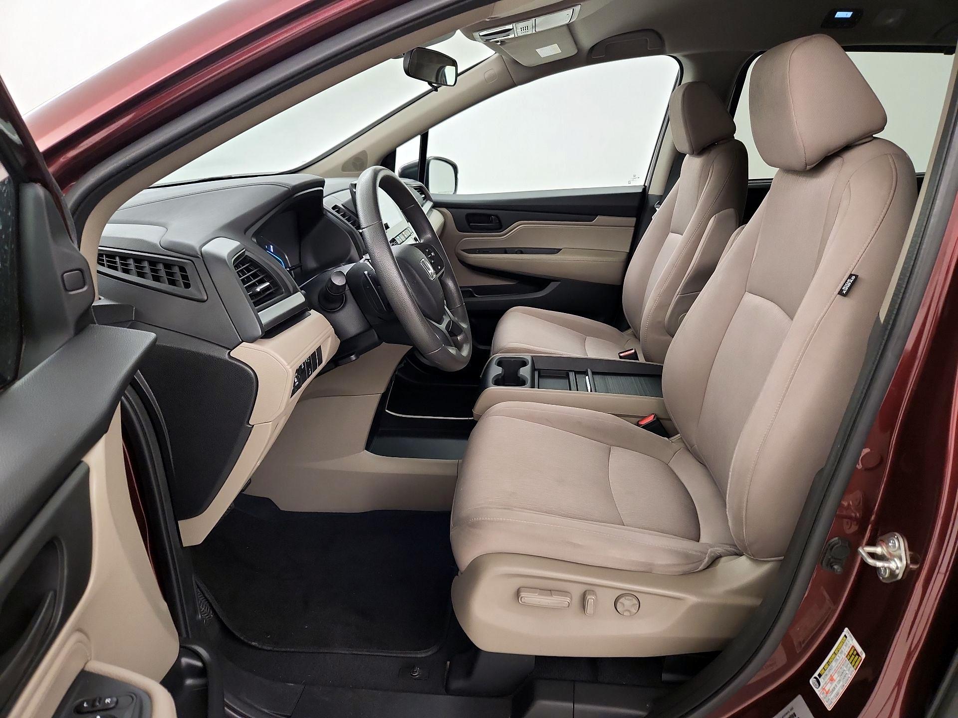 Thumbnail: 2018 Honda Odyssey - 11