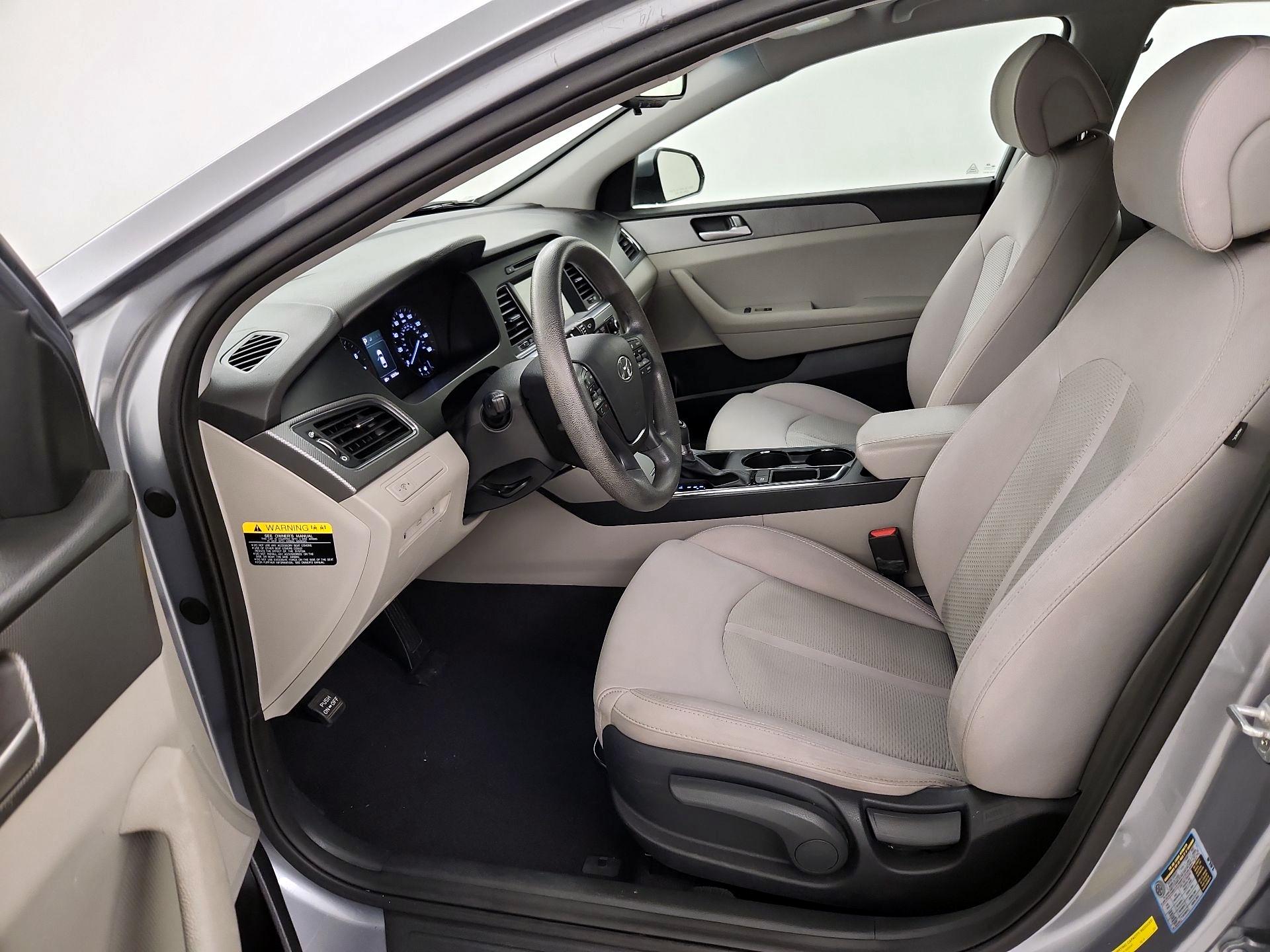 Thumbnail: 2016 Hyundai Sonata - 11