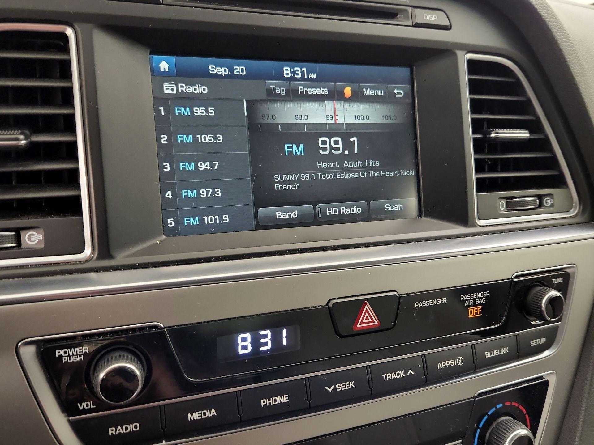 Thumbnail: 2016 Hyundai Sonata - 15