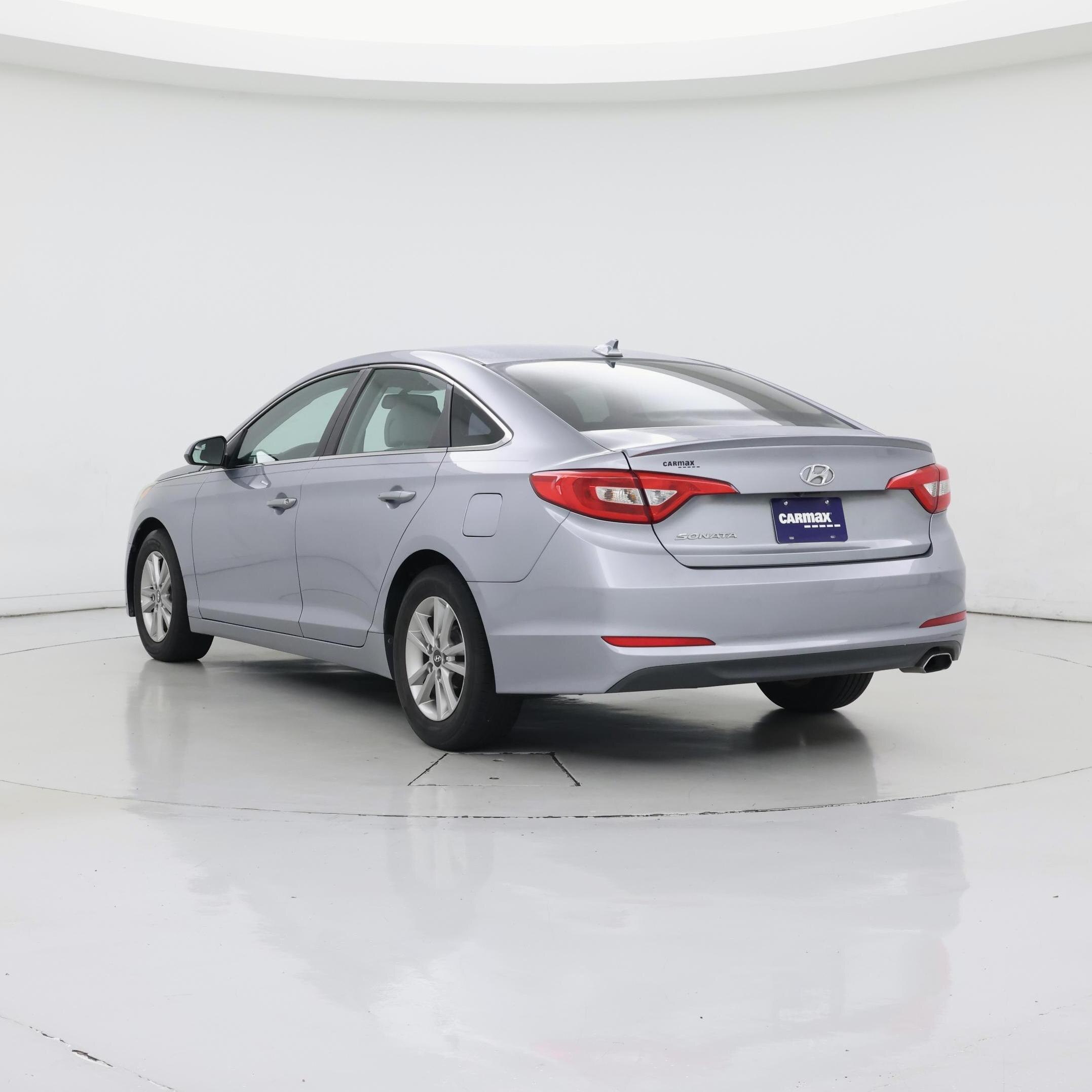 Thumbnail: 2016 Hyundai Sonata - 2