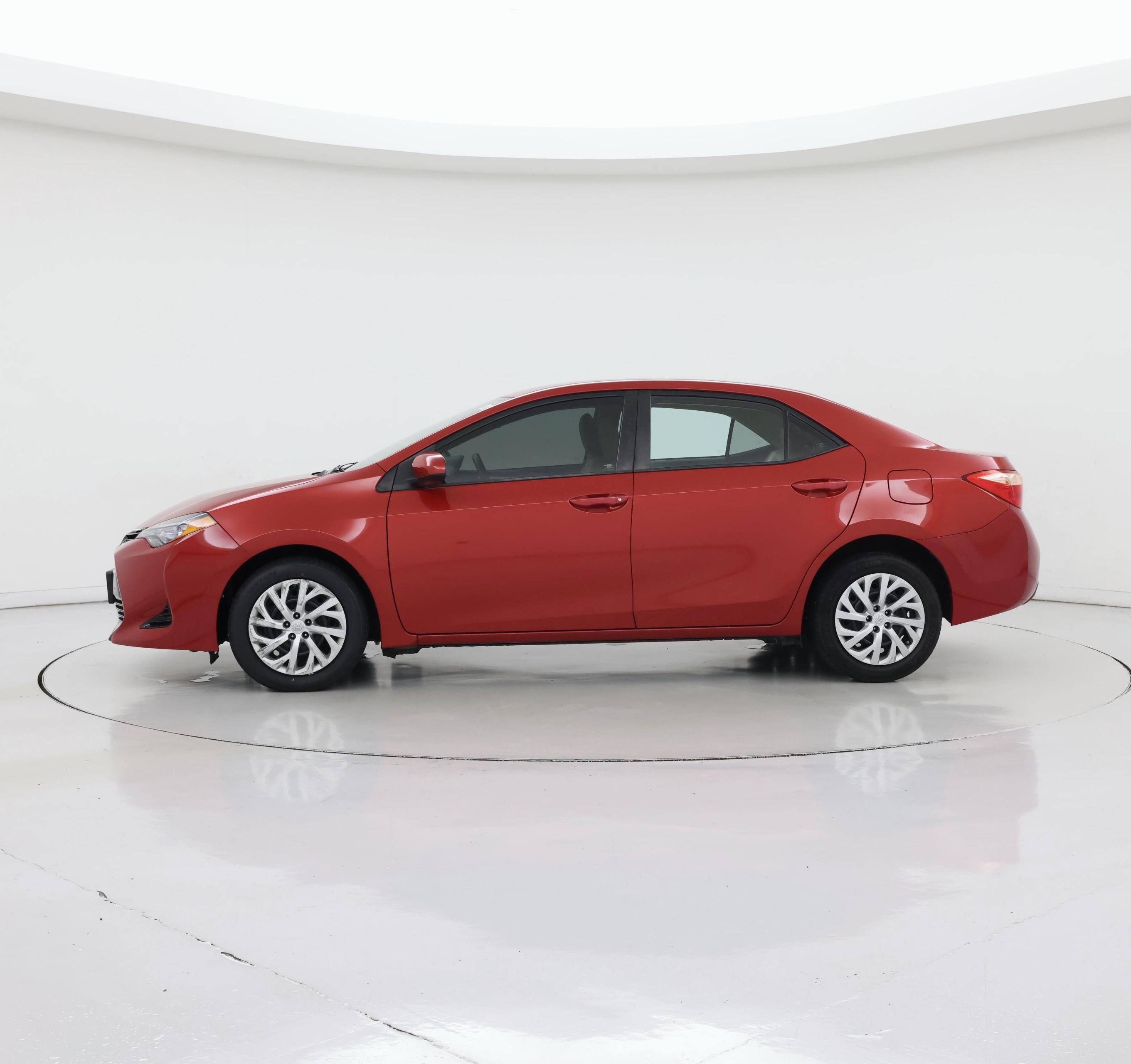 Thumbnail: 2017 Toyota Corolla - 3