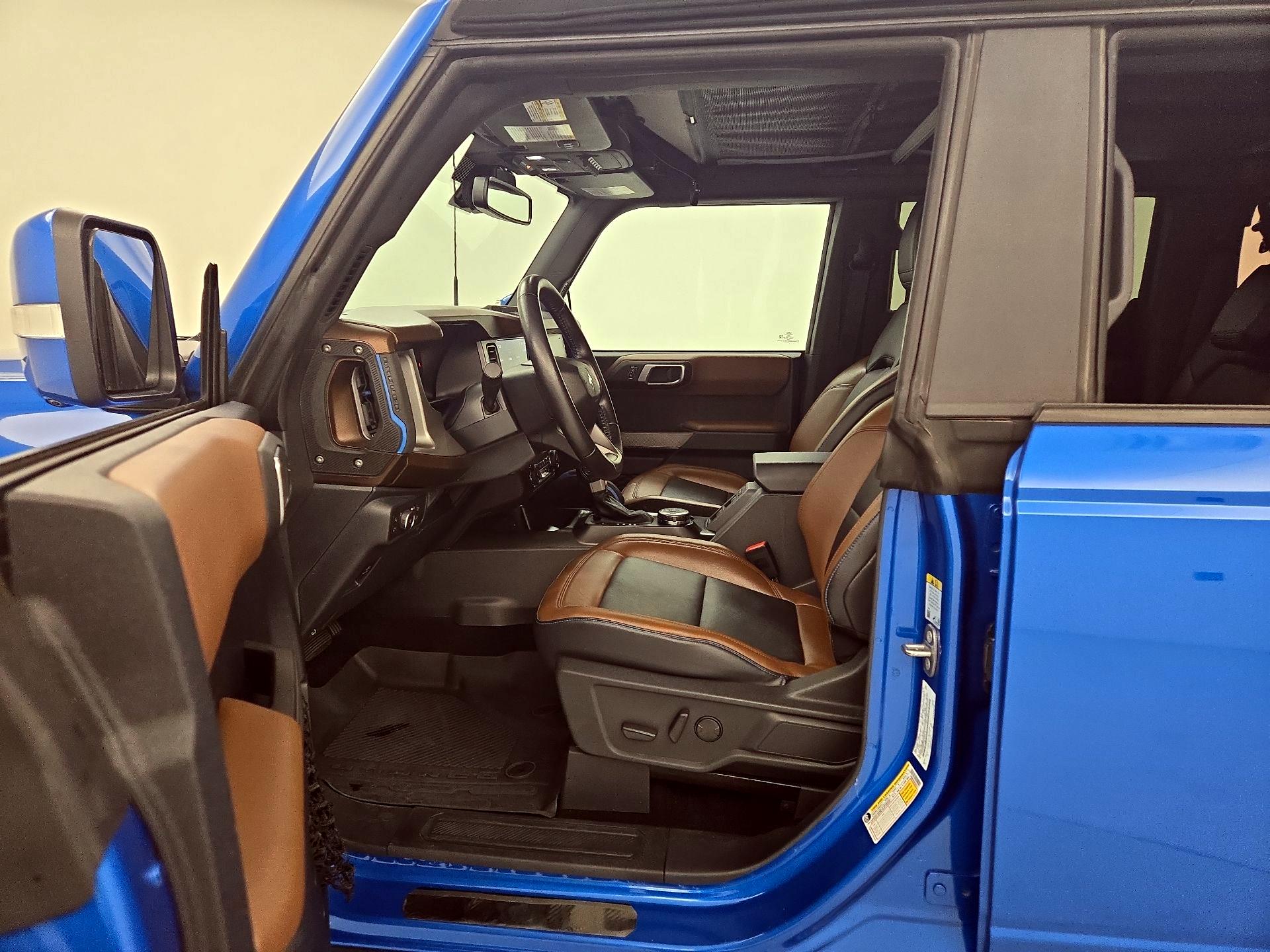 Thumbnail: 2022 Ford Bronco - 9