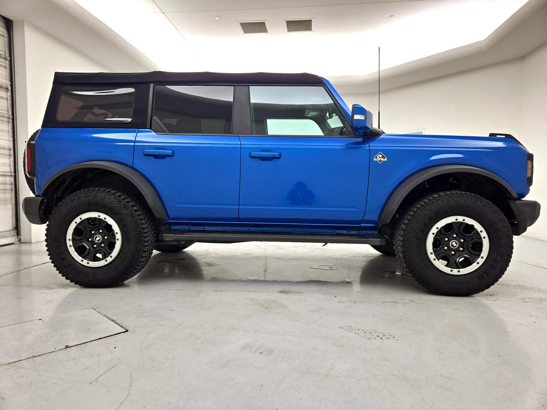Thumbnail: 2022 Ford Bronco - 4