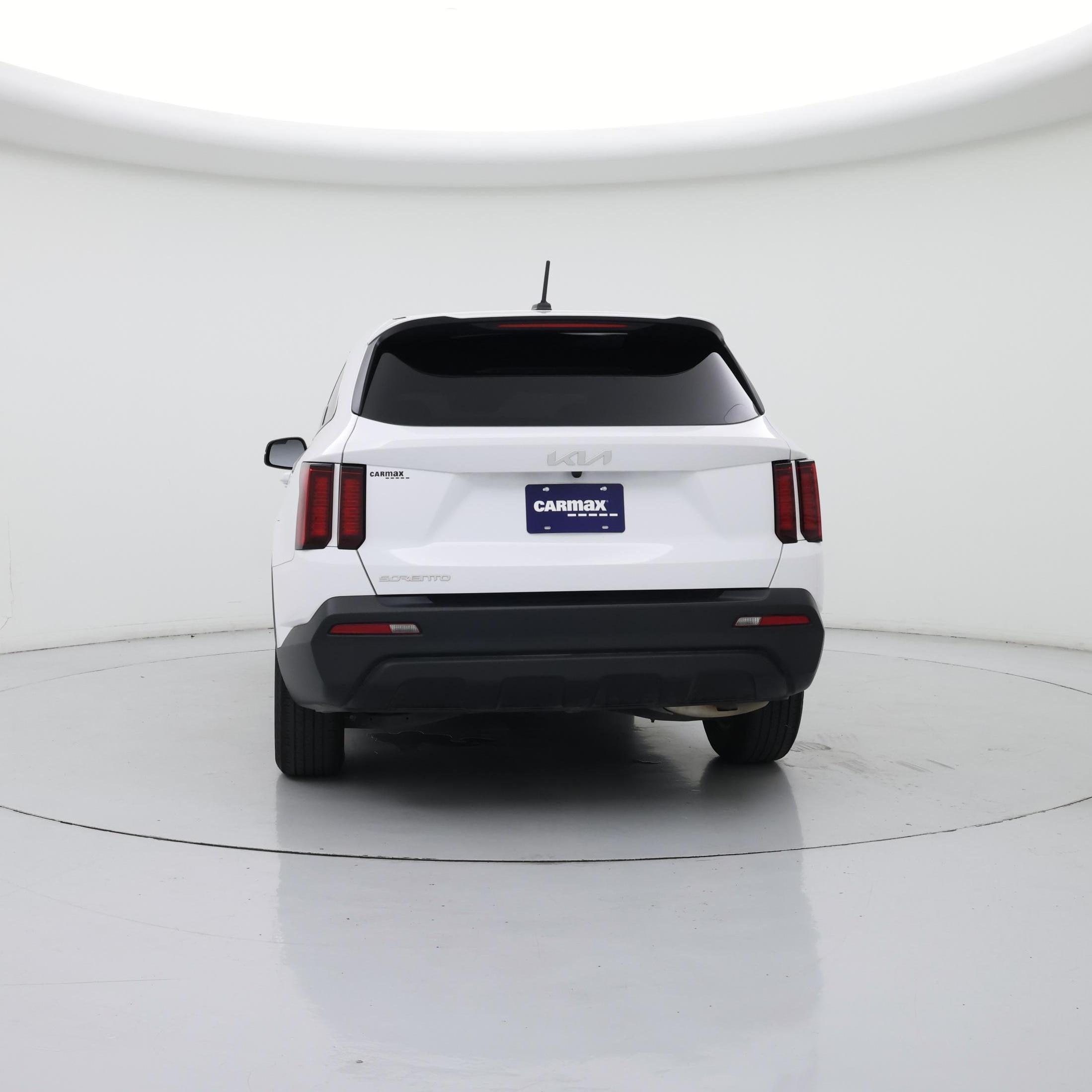 Thumbnail: 2023 Kia Sorento - 6
