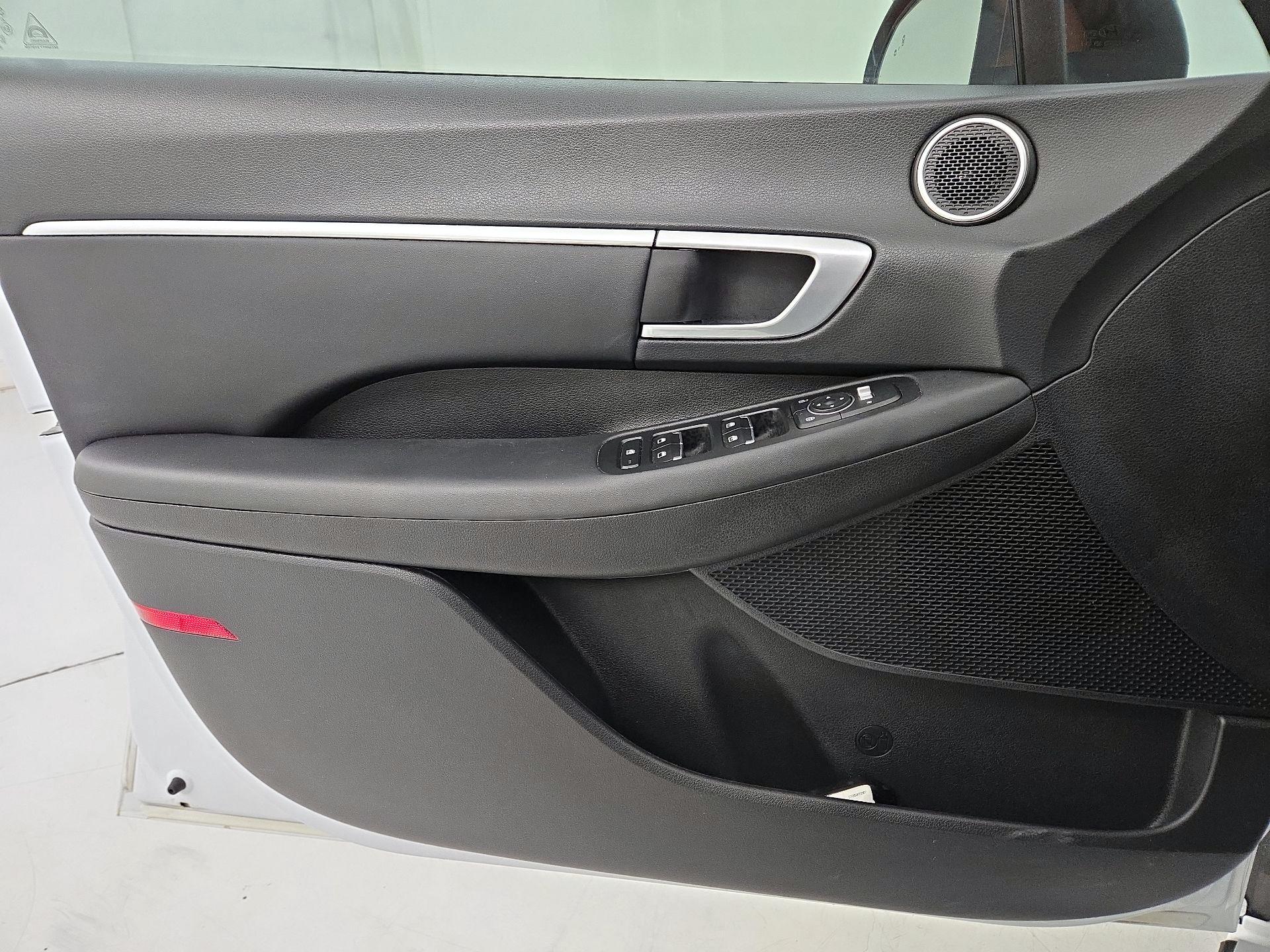 Thumbnail: 2021 Hyundai Sonata - 12