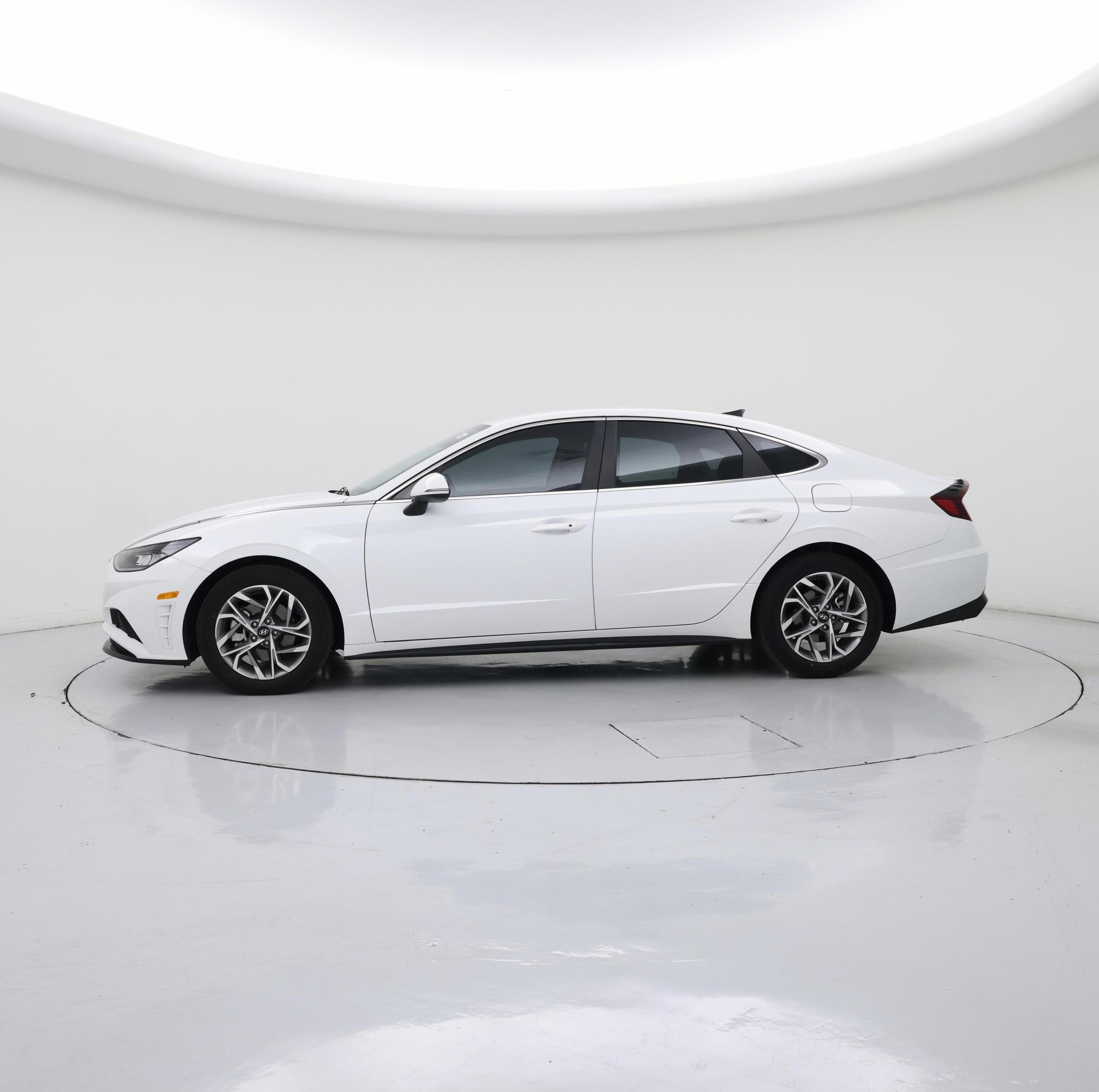 Thumbnail: 2021 Hyundai Sonata - 3