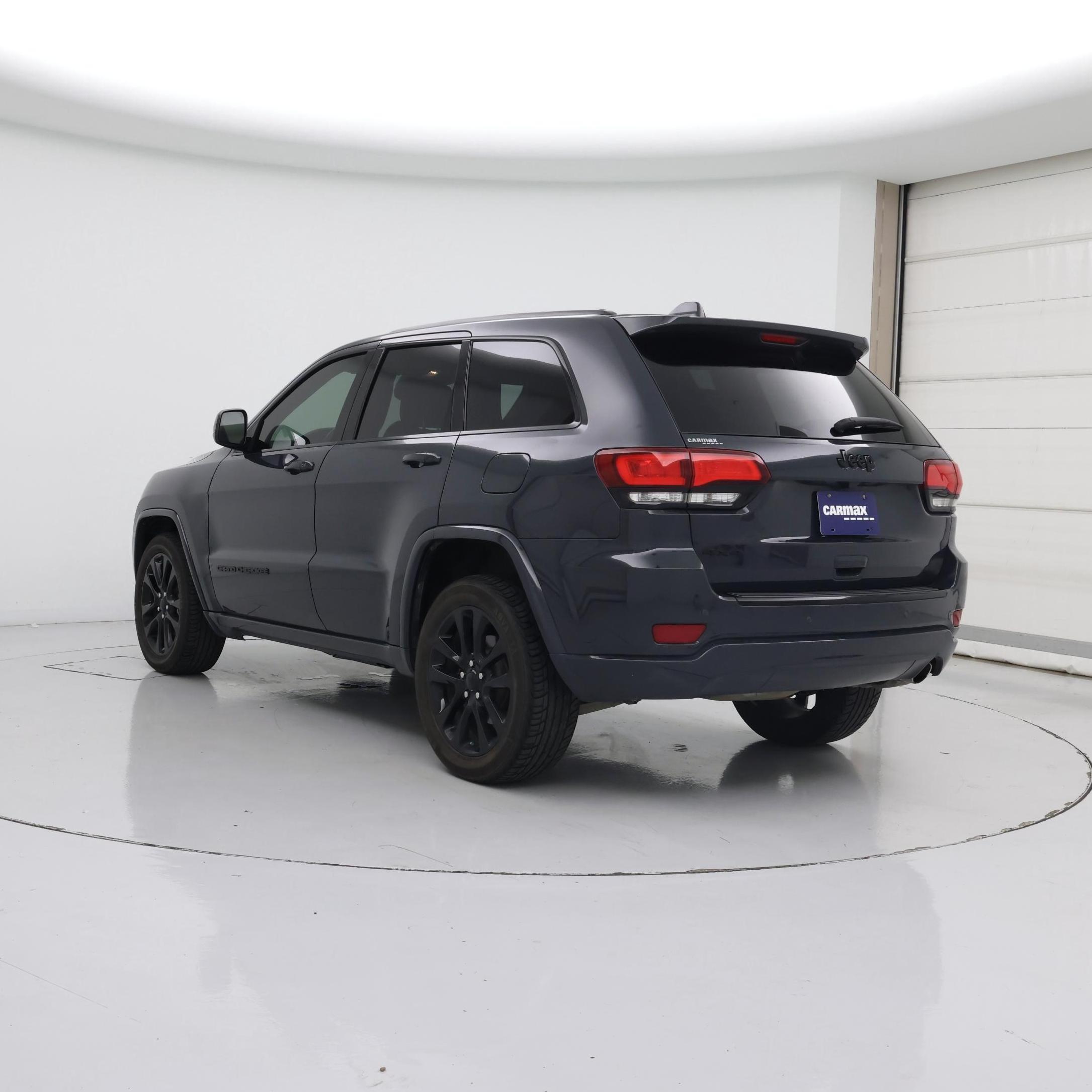 Thumbnail: 2018 Jeep Grand Cherokee - 2