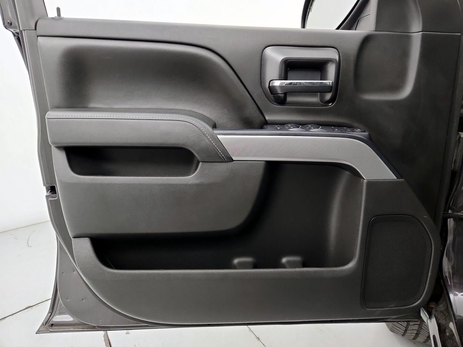 Thumbnail: 2015 Chevrolet Silverado 1500 - 12