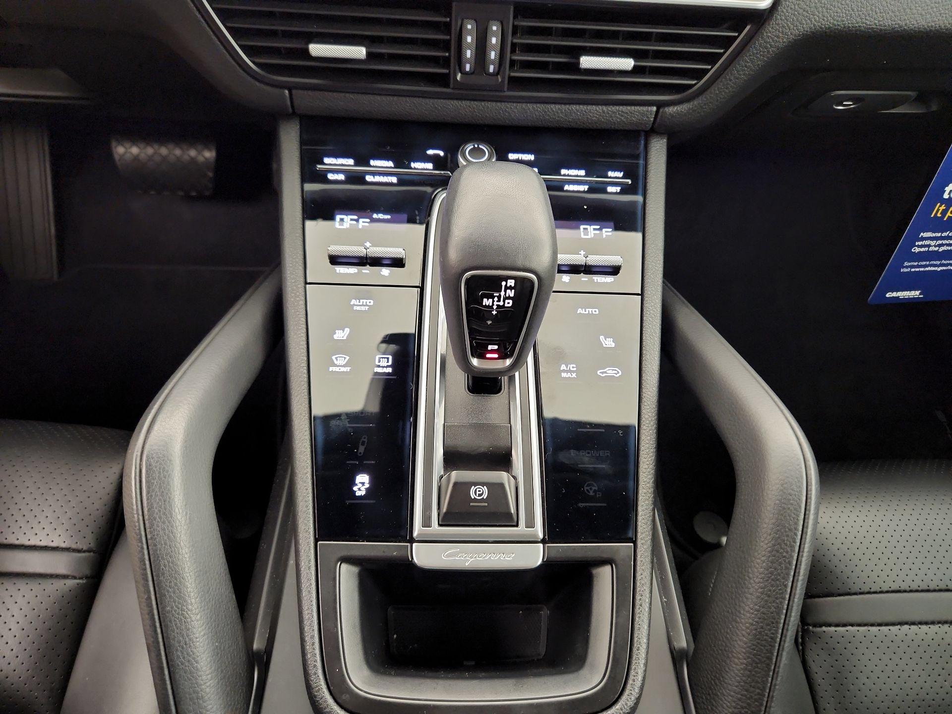 Thumbnail: 2019 Porsche Cayenne - 18