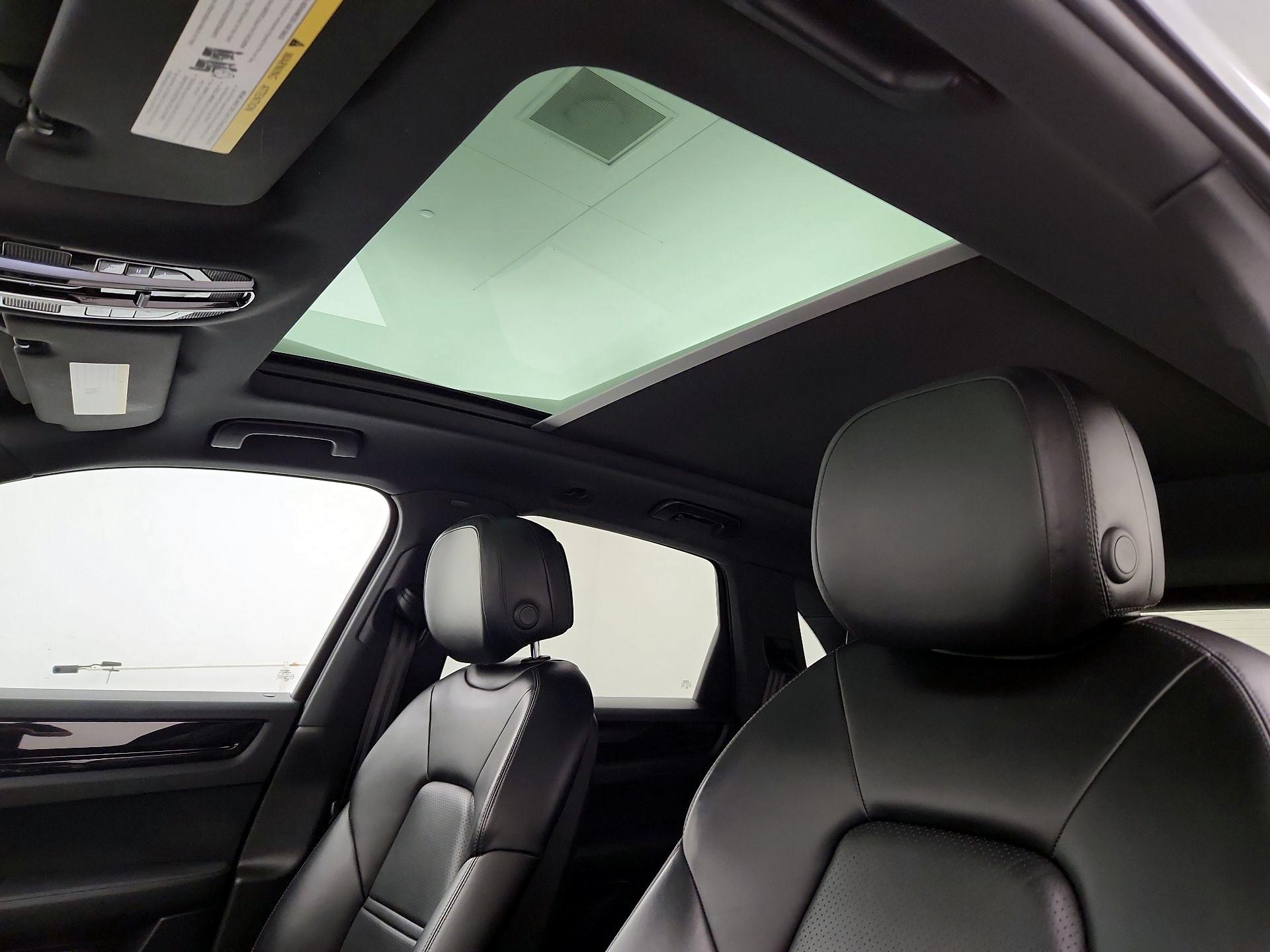 Thumbnail: 2019 Porsche Cayenne - 20