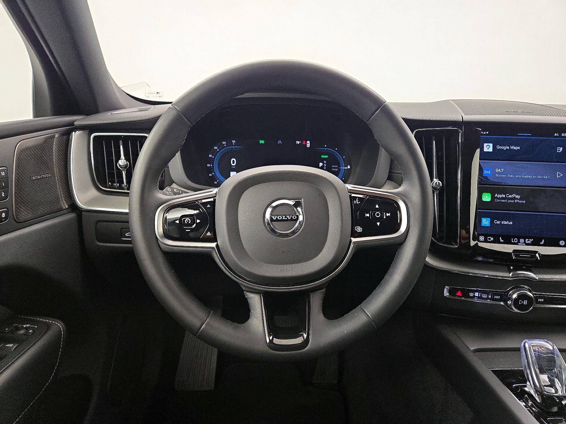 Thumbnail: 2023 Volvo XC60 - 10
