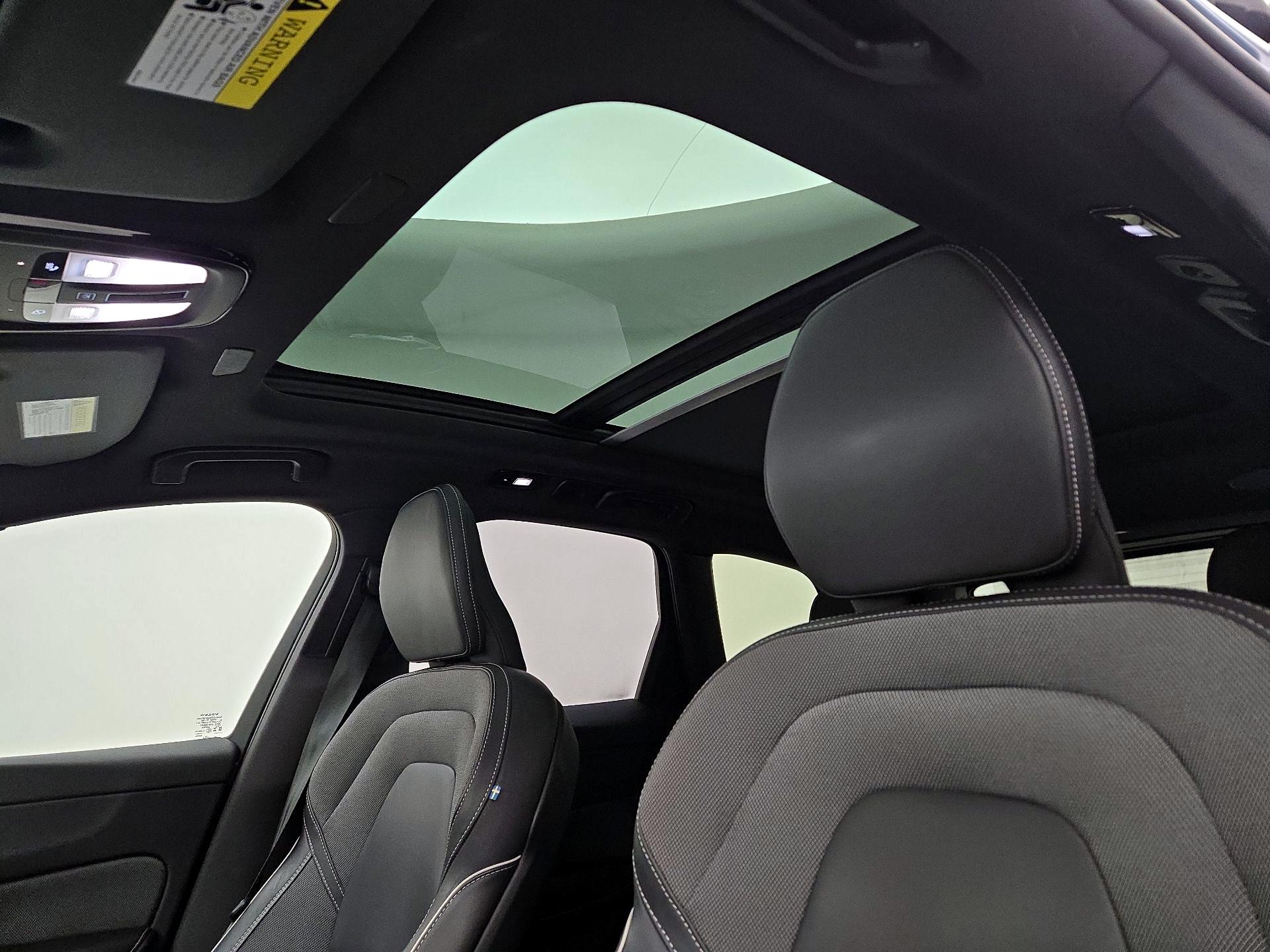 Thumbnail: 2023 Volvo XC60 - 20