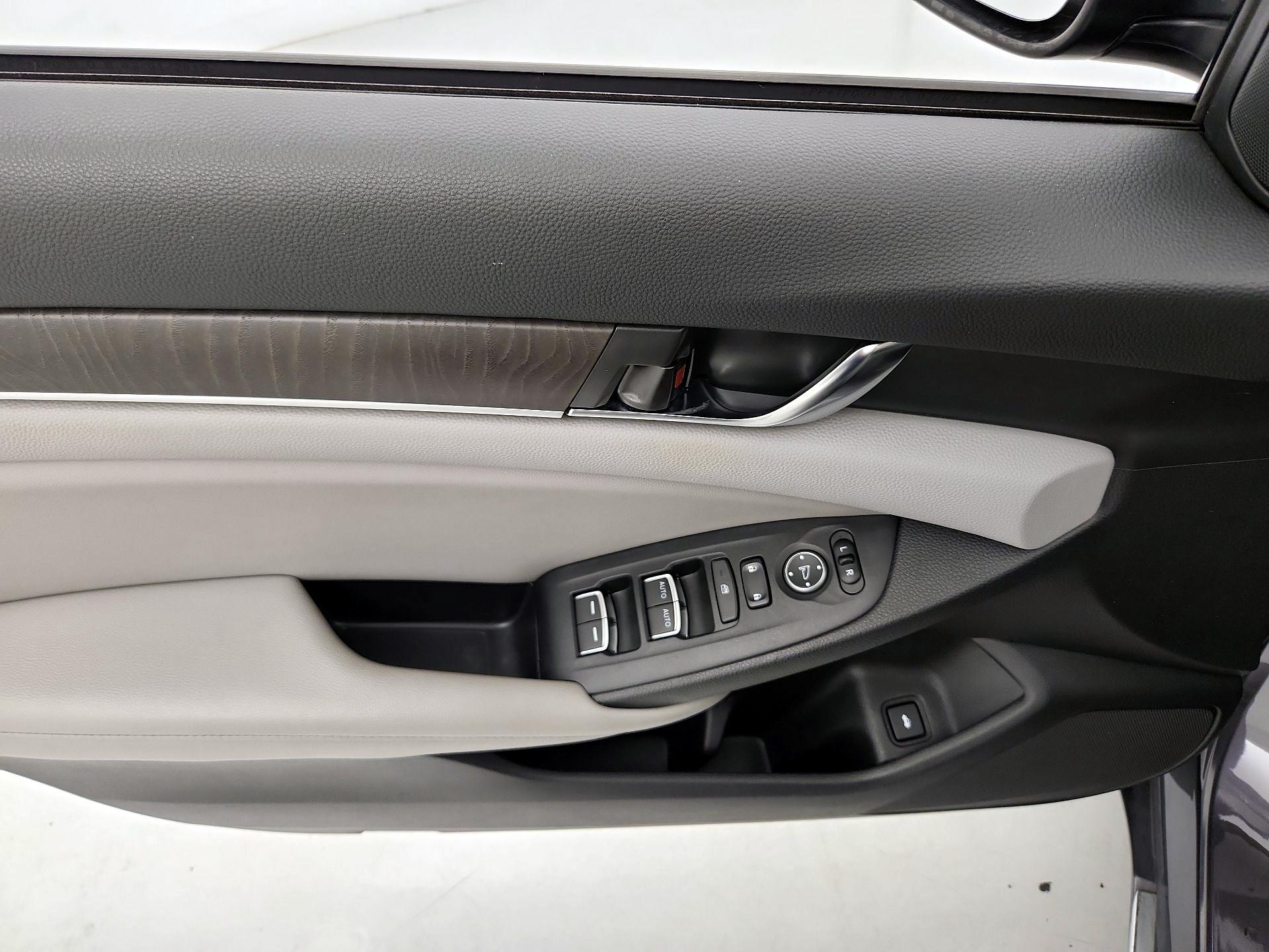 Thumbnail: 2019 Honda Accord - 12