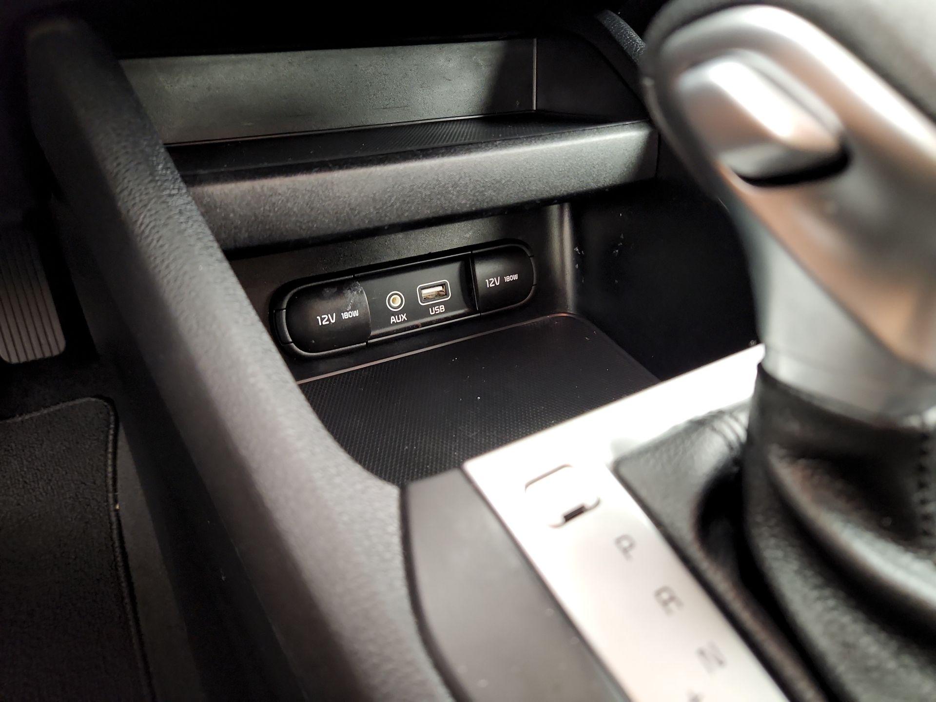 Thumbnail: 2019 Kia Forte - 18