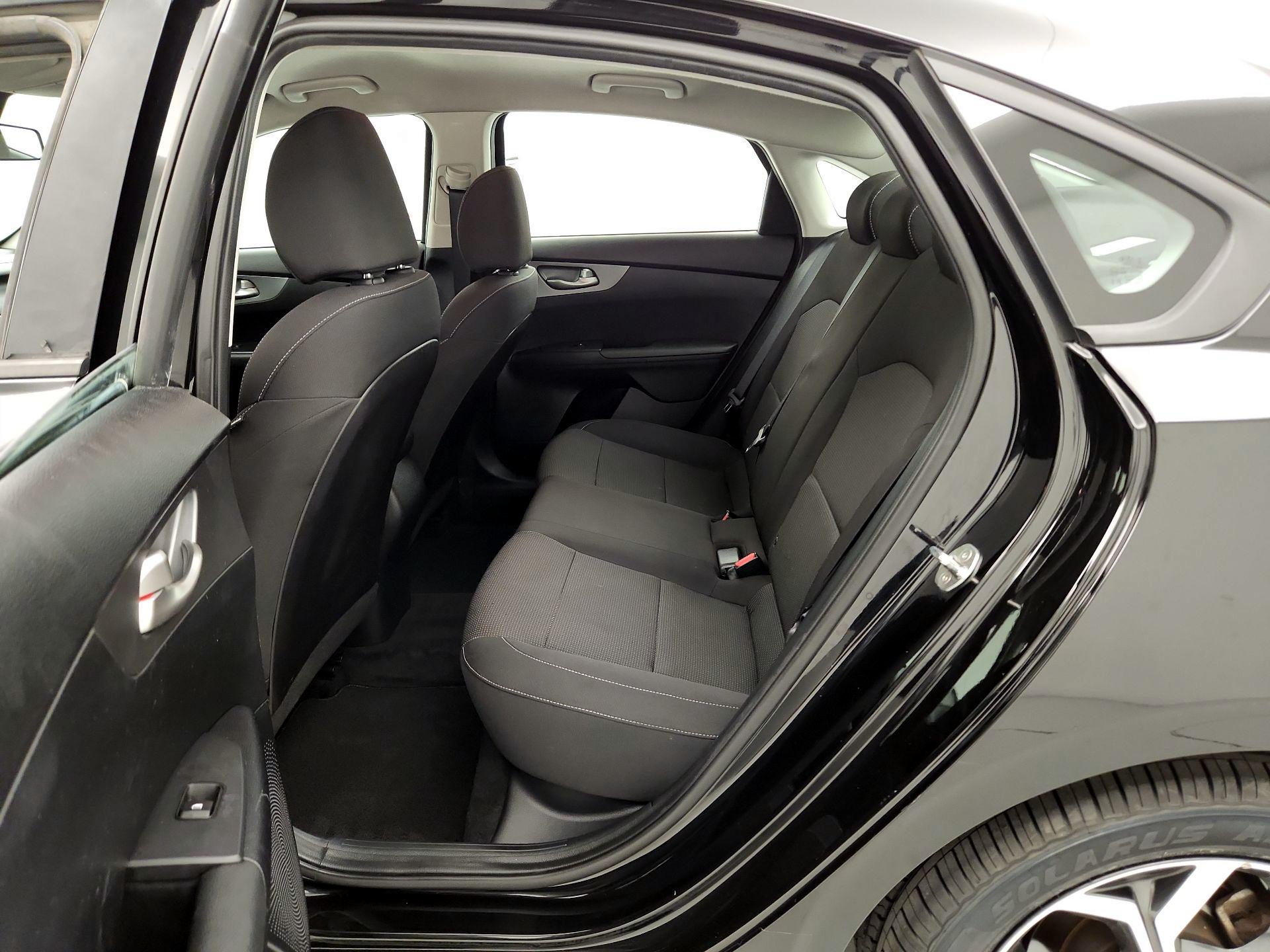Thumbnail: 2019 Kia Forte - 19
