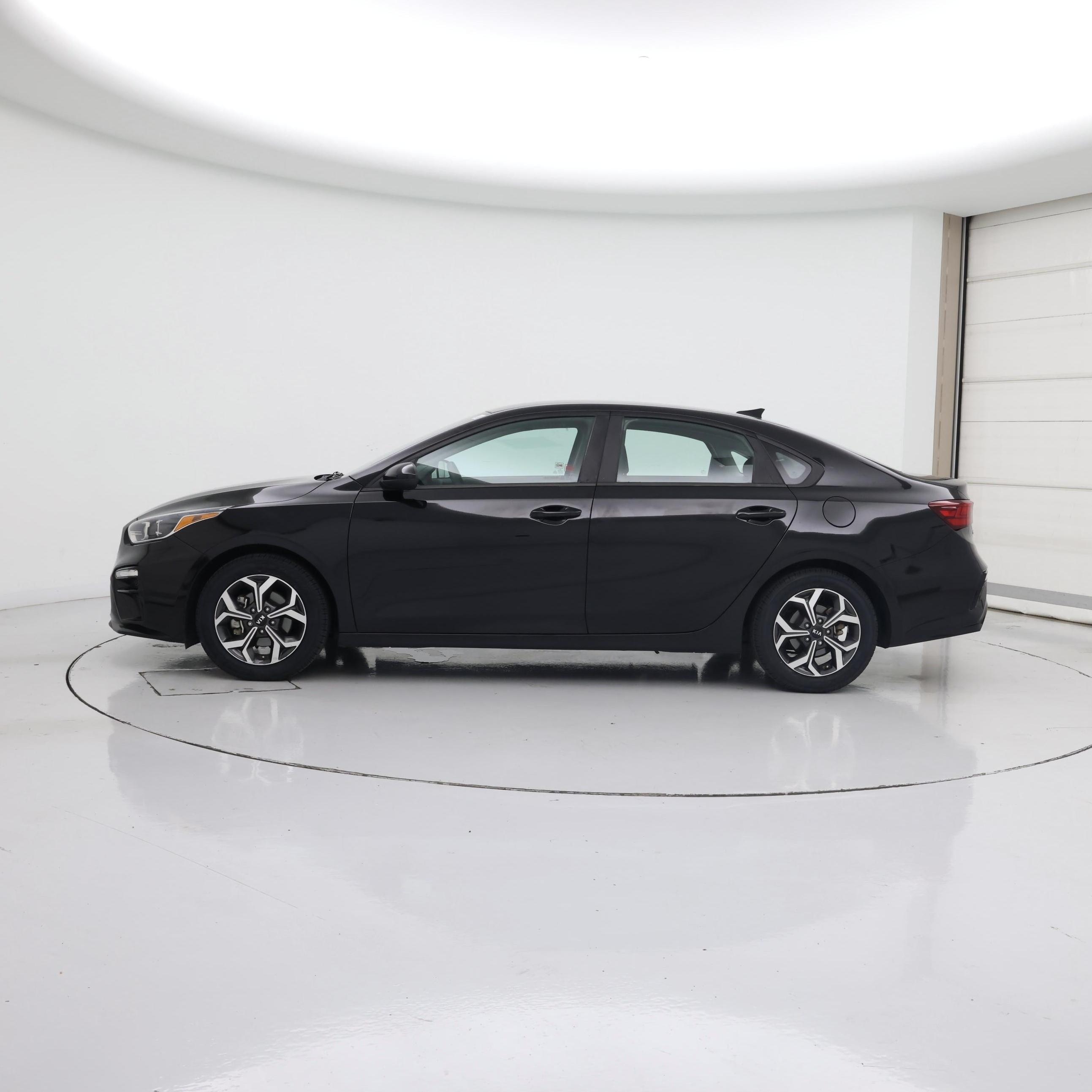 Thumbnail: 2019 Kia Forte - 3