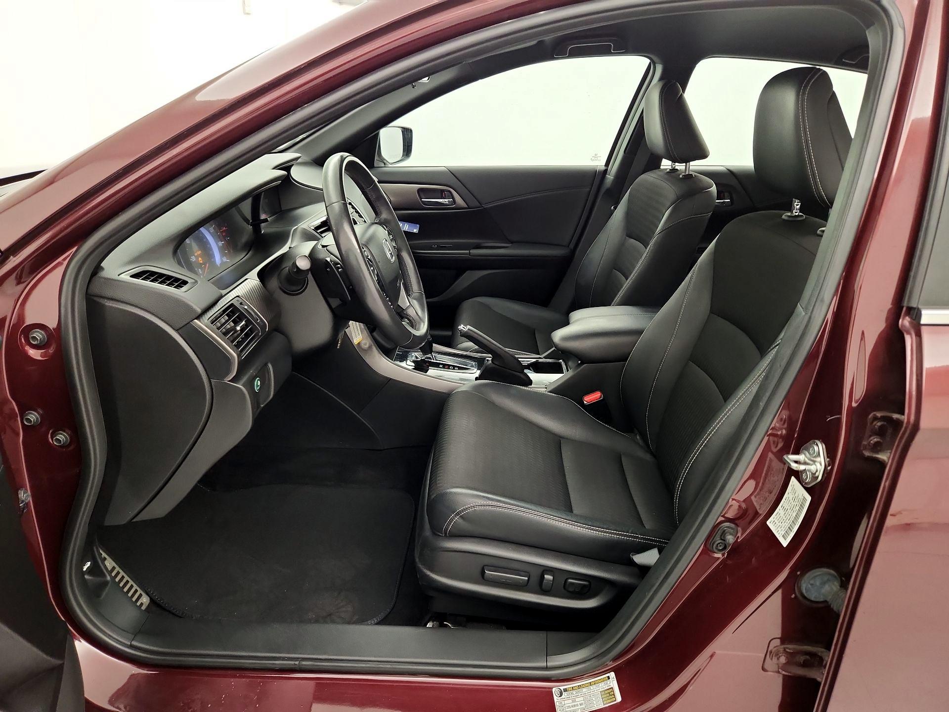 Thumbnail: 2017 Honda Accord - 11