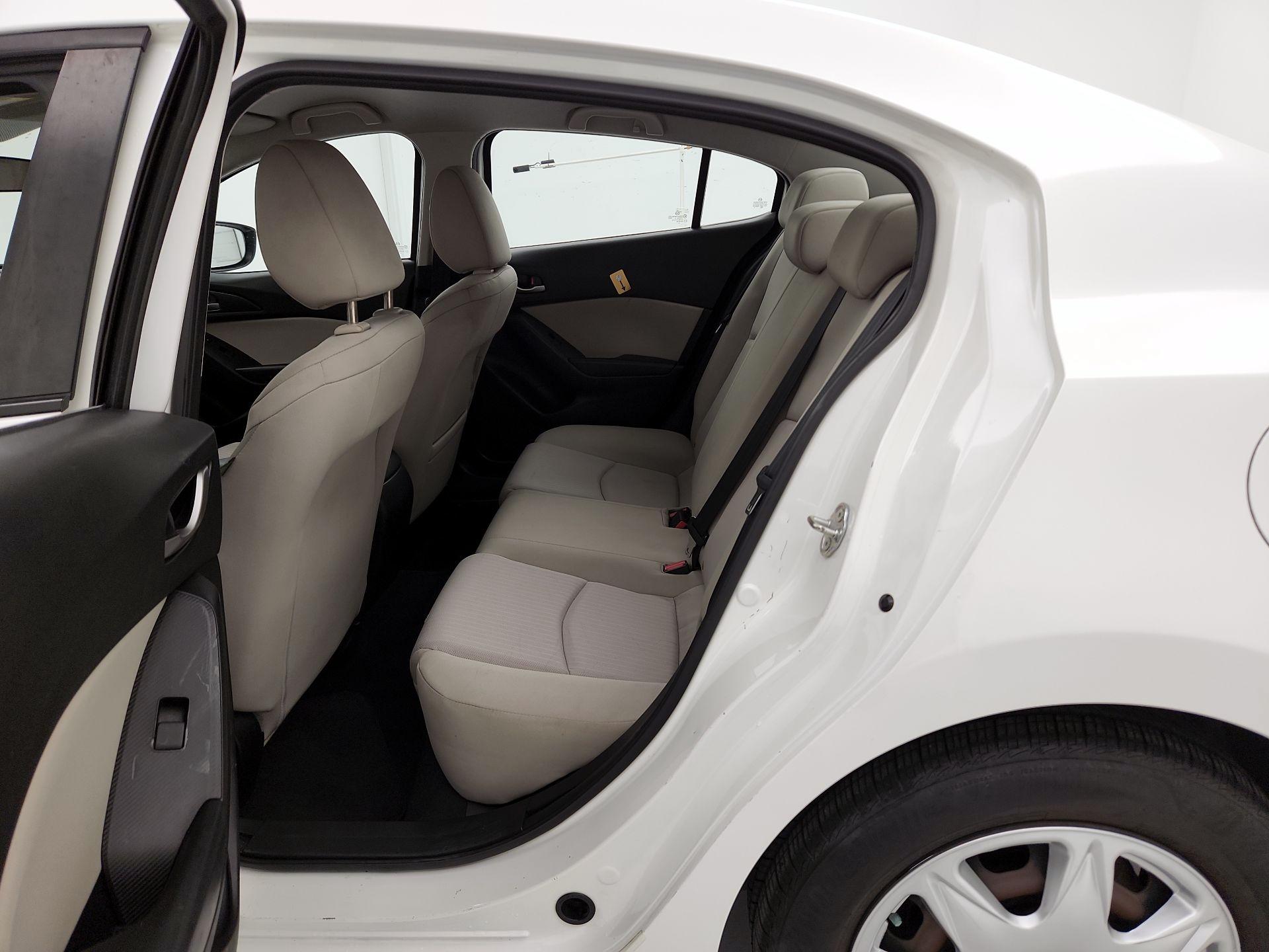 Thumbnail: 2015 Mazda Mazda3 - 18