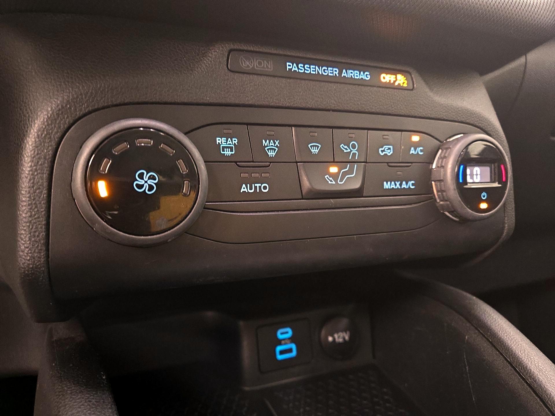 Thumbnail: 2021 Ford Bronco Sport - 16