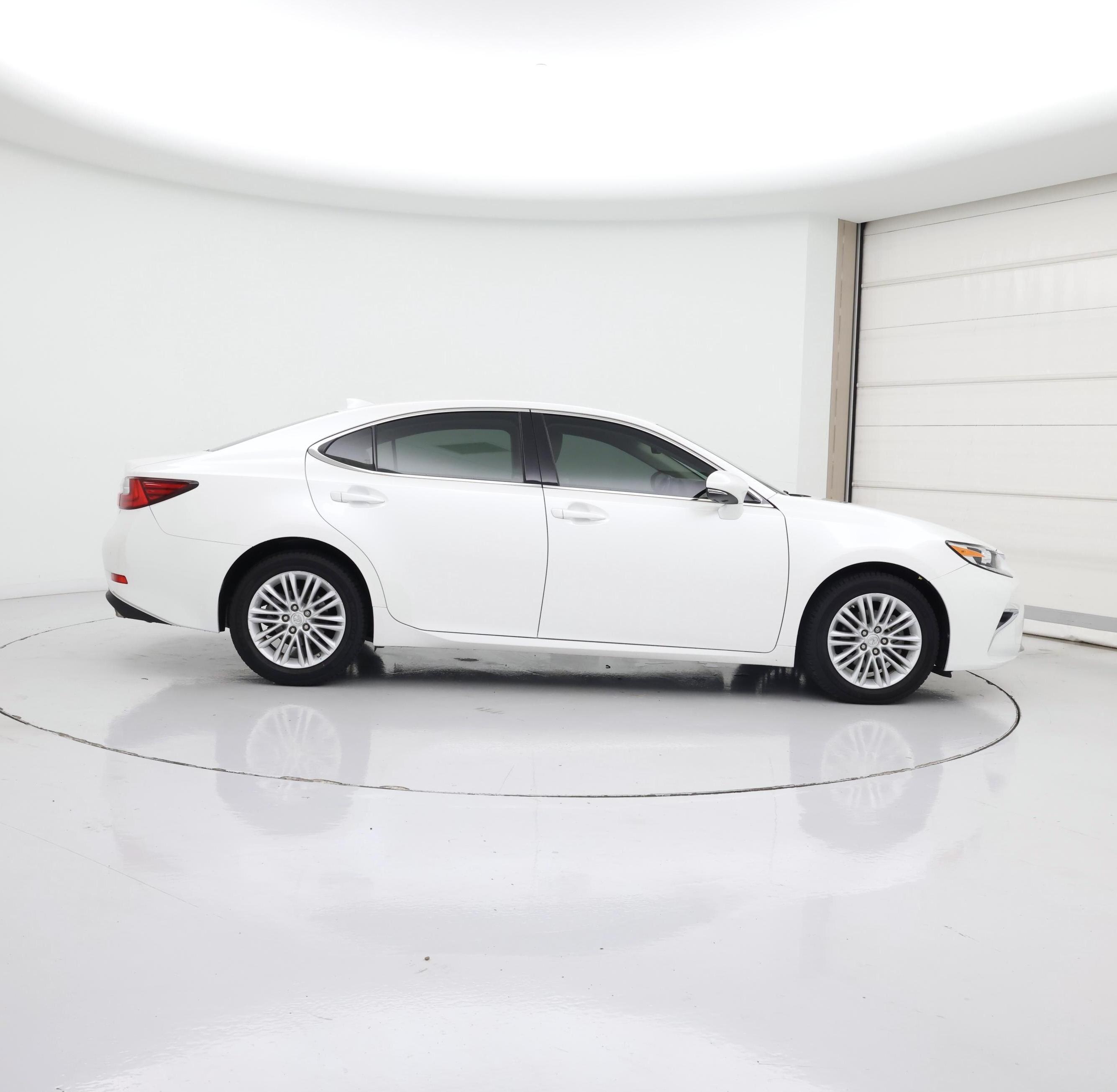Thumbnail: 2017 Lexus ES - 7