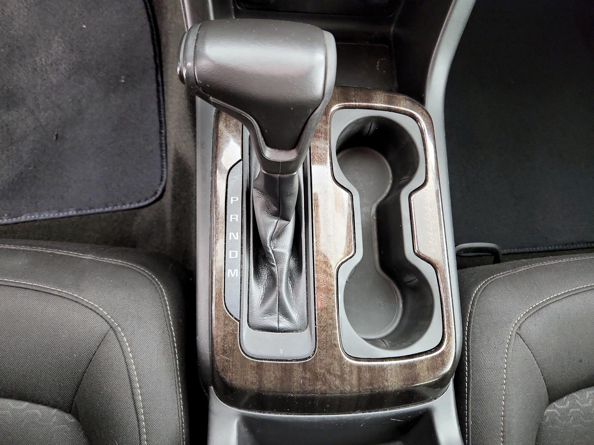 Thumbnail: 2016 GMC Canyon - 17